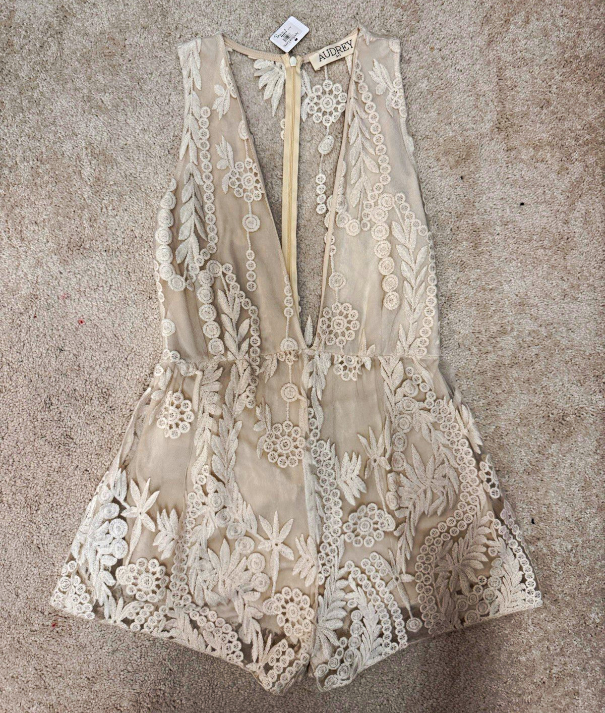 April Cornell Audrey Beige Floral Lace Embroidered Romper Zip Sleeveless S