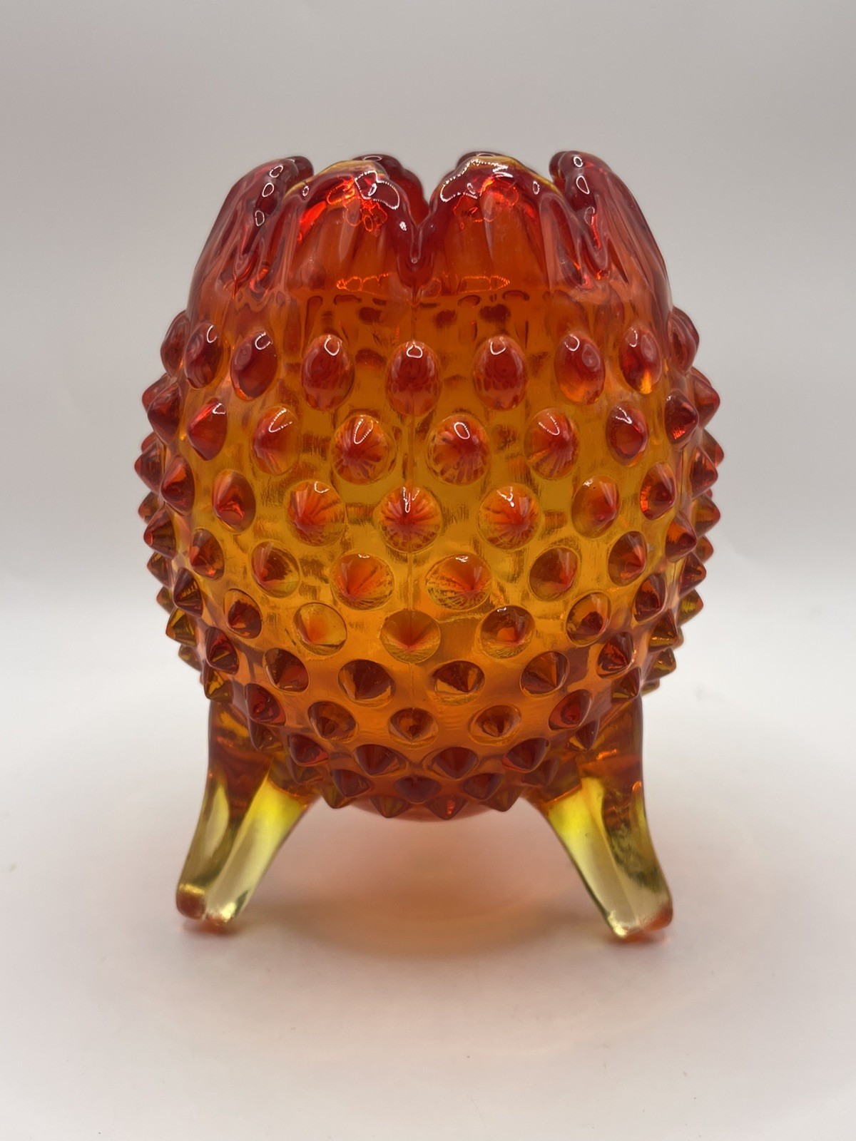 Vintage Fenton Amberina Hobnail 3-Footed Egg Rose Bowl Vase 5\ Vintage Fenton Amberina Hobnail 3-Footed Egg Rose Bowl Vase 5\