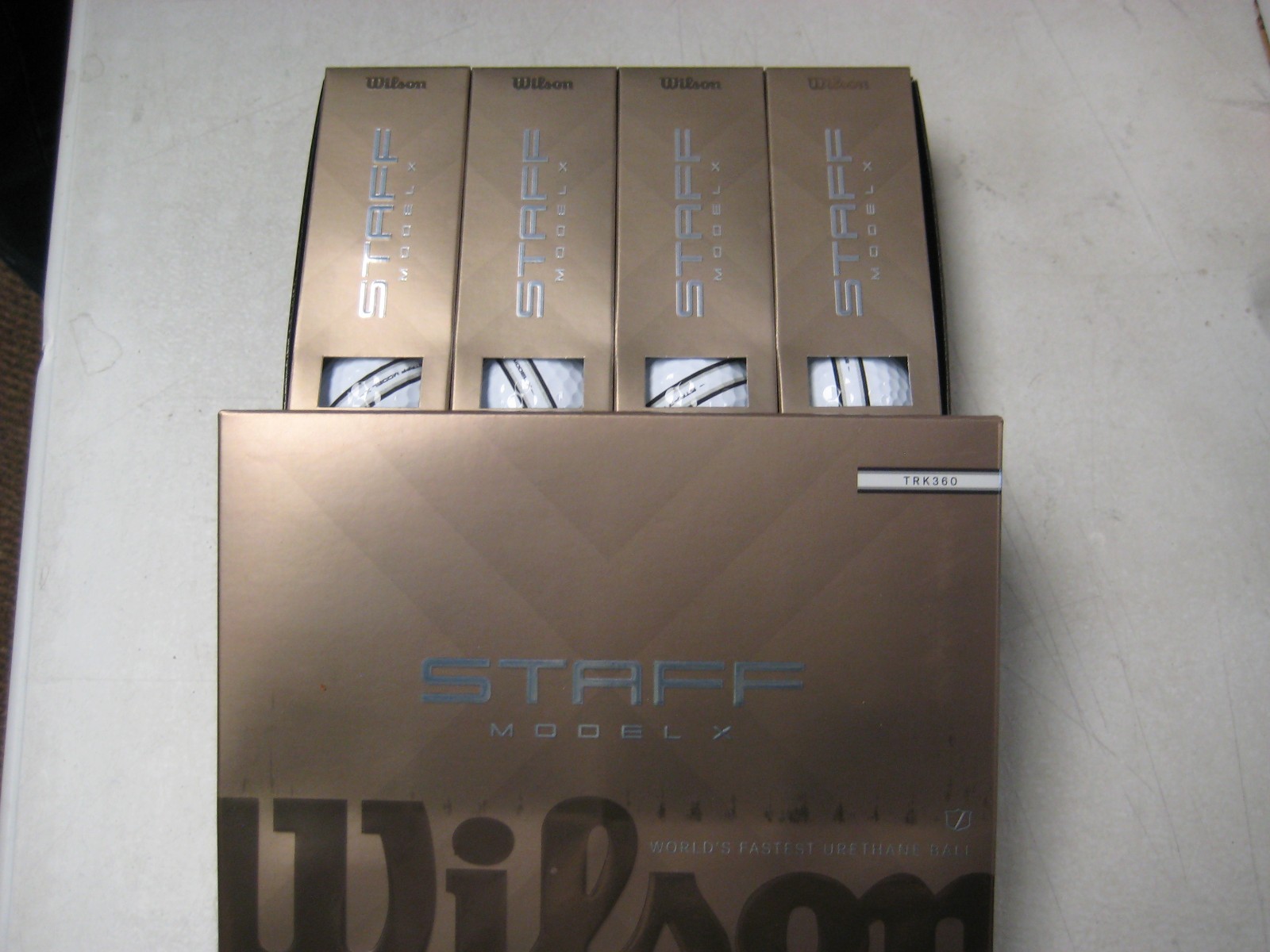 1 dz BRAND NEW 2026 Wilson Staff Model X golf balls 4 piece white TRK 360 1 dz BRAND NEW 2026 Wilson Staff Model X golf balls 4 piece white TRK 360