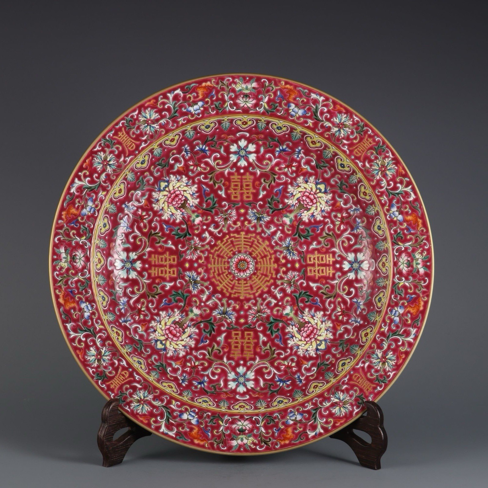 Chinese Antique Qing Dynasty Jiaqing Mark & Period Porcelain famille rose Plate Chinese Antique Qing Dynasty Jiaqing Mark & Period Porcelain famille rose Plate