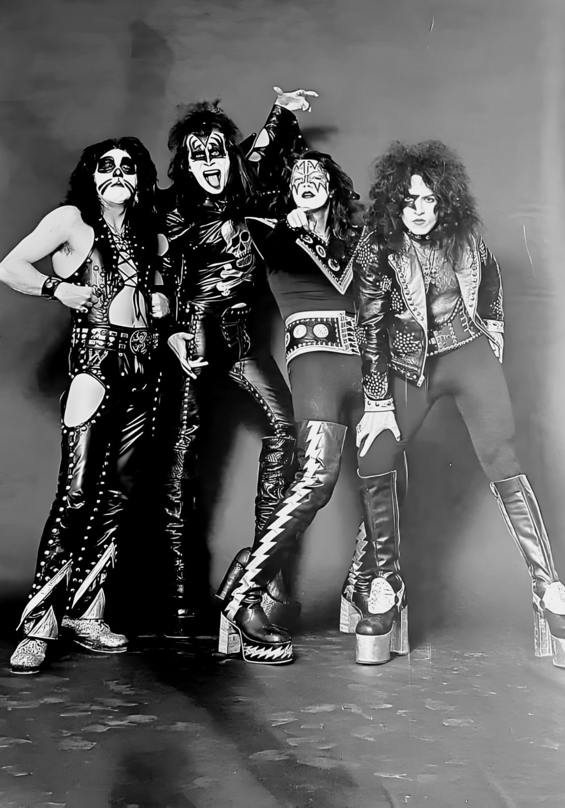 11x14 Kiss 1974 Poster Photo Paul Stanley Gene Simmons Ace Frehley Peter Criss