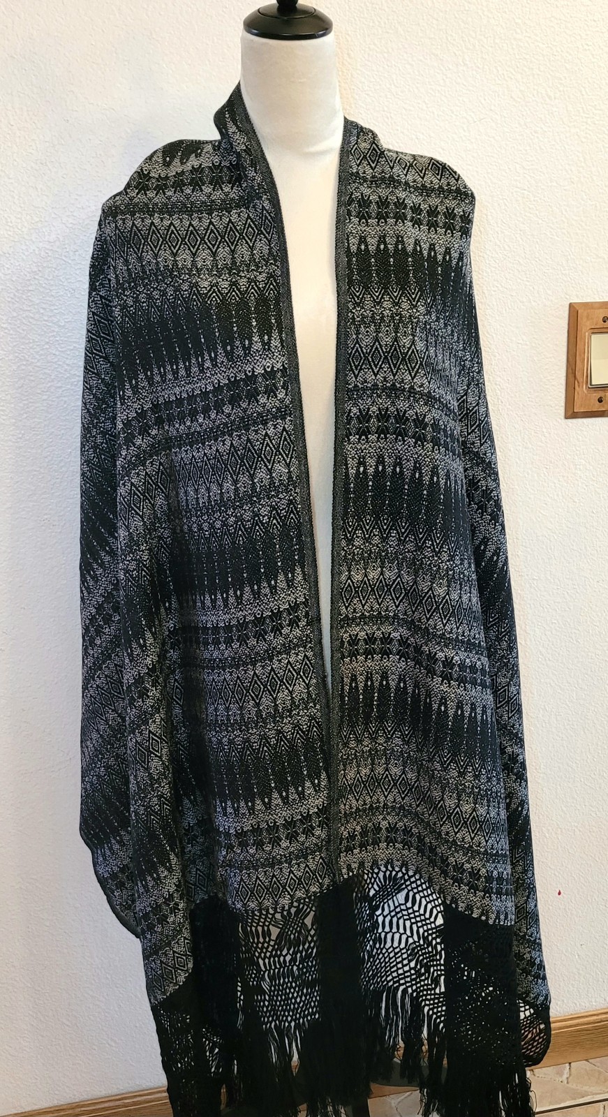 Traditional Mexican Rebozo | Handcrafted Shawl with Fringe |Geometric | Wrap Traditional Mexican Rebozo | Handcrafted Shawl with Fringe |Geometric | Wrap