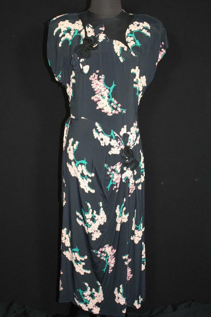 RARE VINTAGE CLASSIC 1940\'S BLACK  SILKY RAYON FLORAL PRINT DRESS SIZE 10-12
