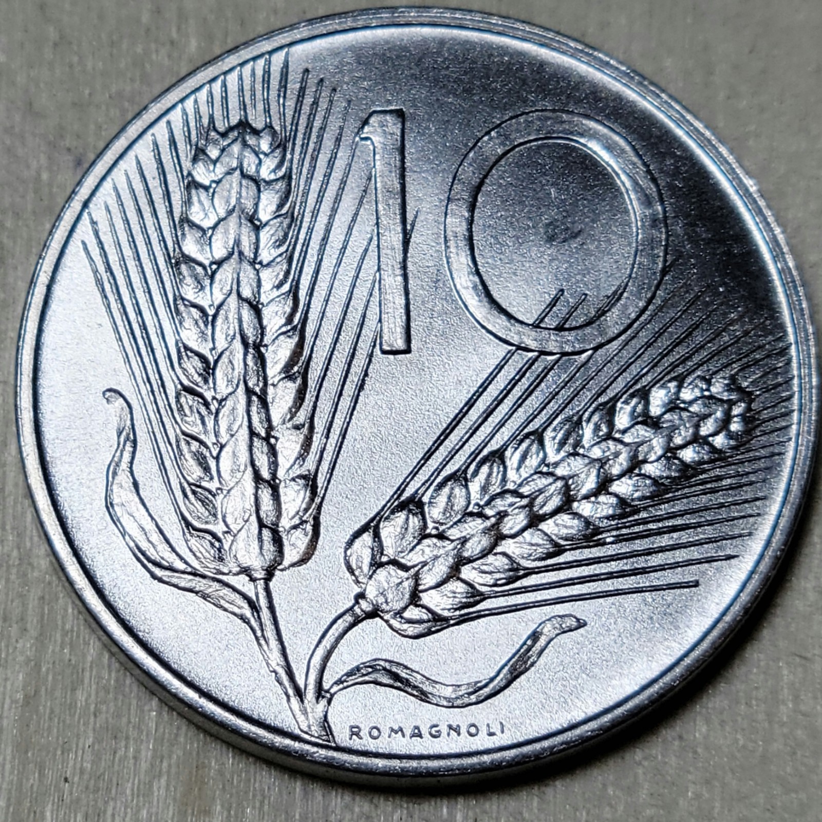 ITALY - 1997 - 10 Lire - Uncirculated Coin - Km#93 - 23.25MM ITALY - 1997 - 10 Lire - Uncirculated Coin - Km#93 - 23.25MM