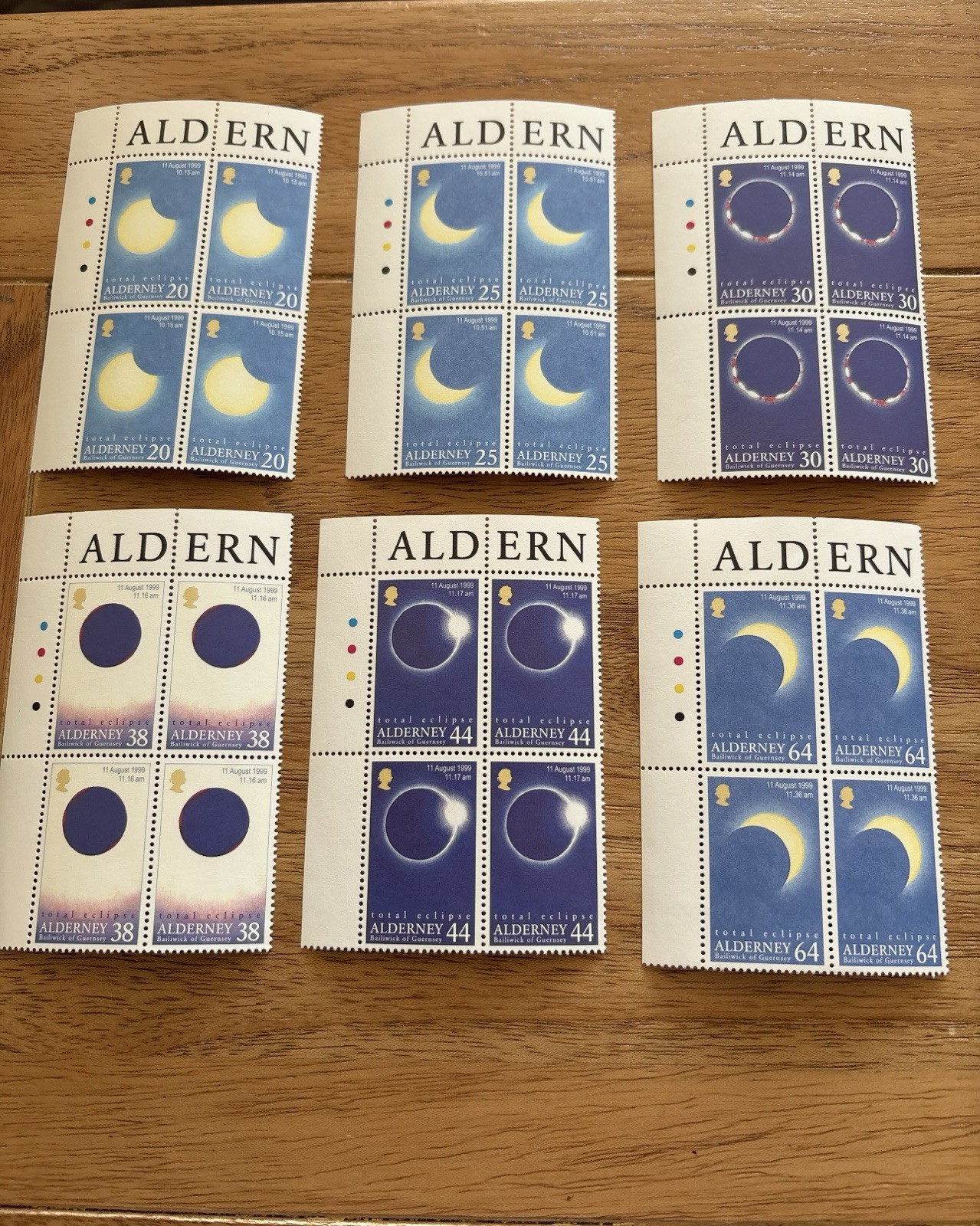 STAMPS - ALDERNEY - 1999 TOTAL ECLIPSE OF THE SUN FINE UM BLOCK OF 4 SET STAMPS - ALDERNEY - 1999 TOTAL ECLIPSE OF THE SUN FINE UM BLOCK OF 4 SET