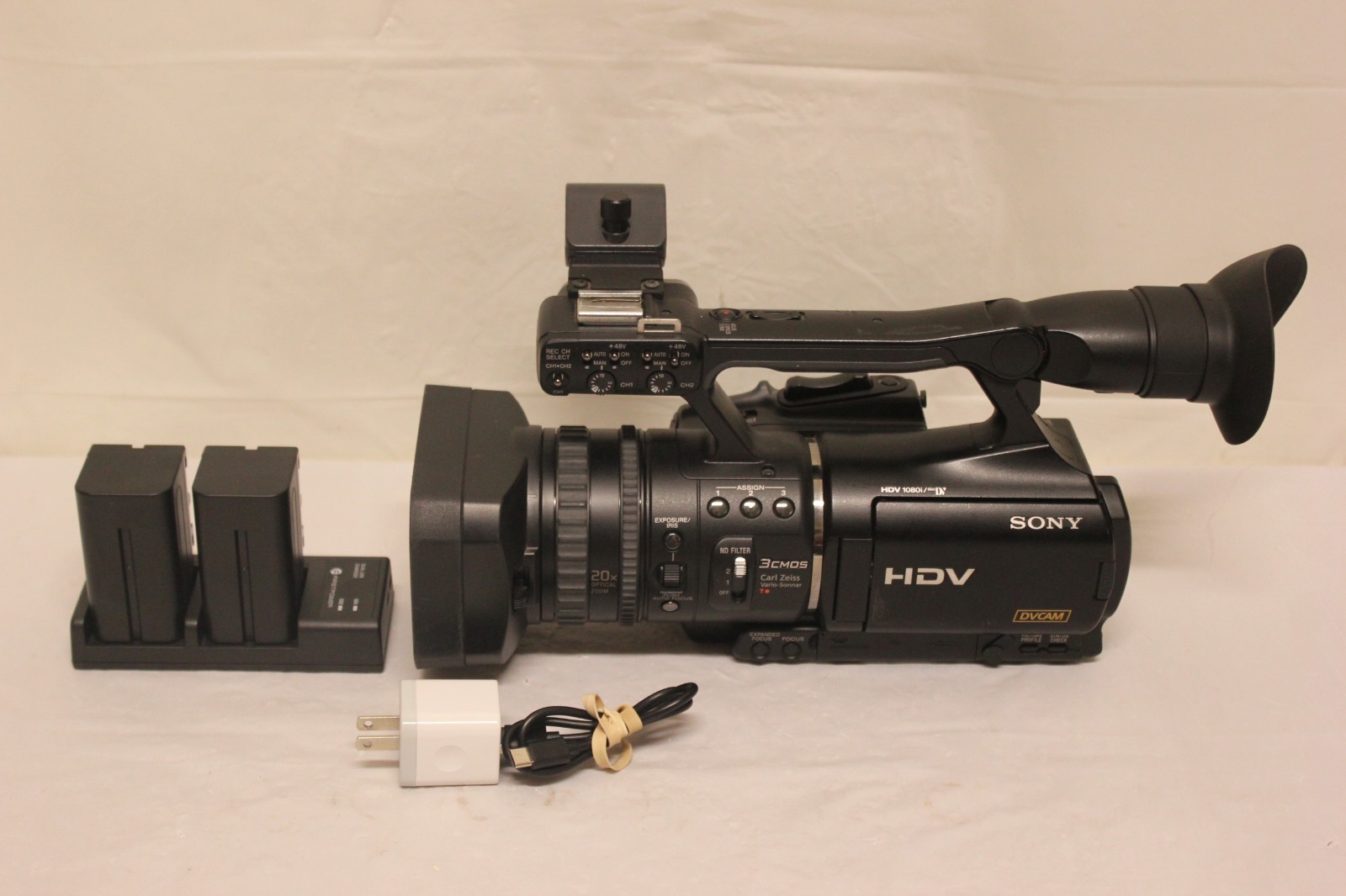 Sony HVR-V1U HDV High Definition Professional Camcorder A2 Sony HVR-V1U HDV High Definition Professional Camcorder A2