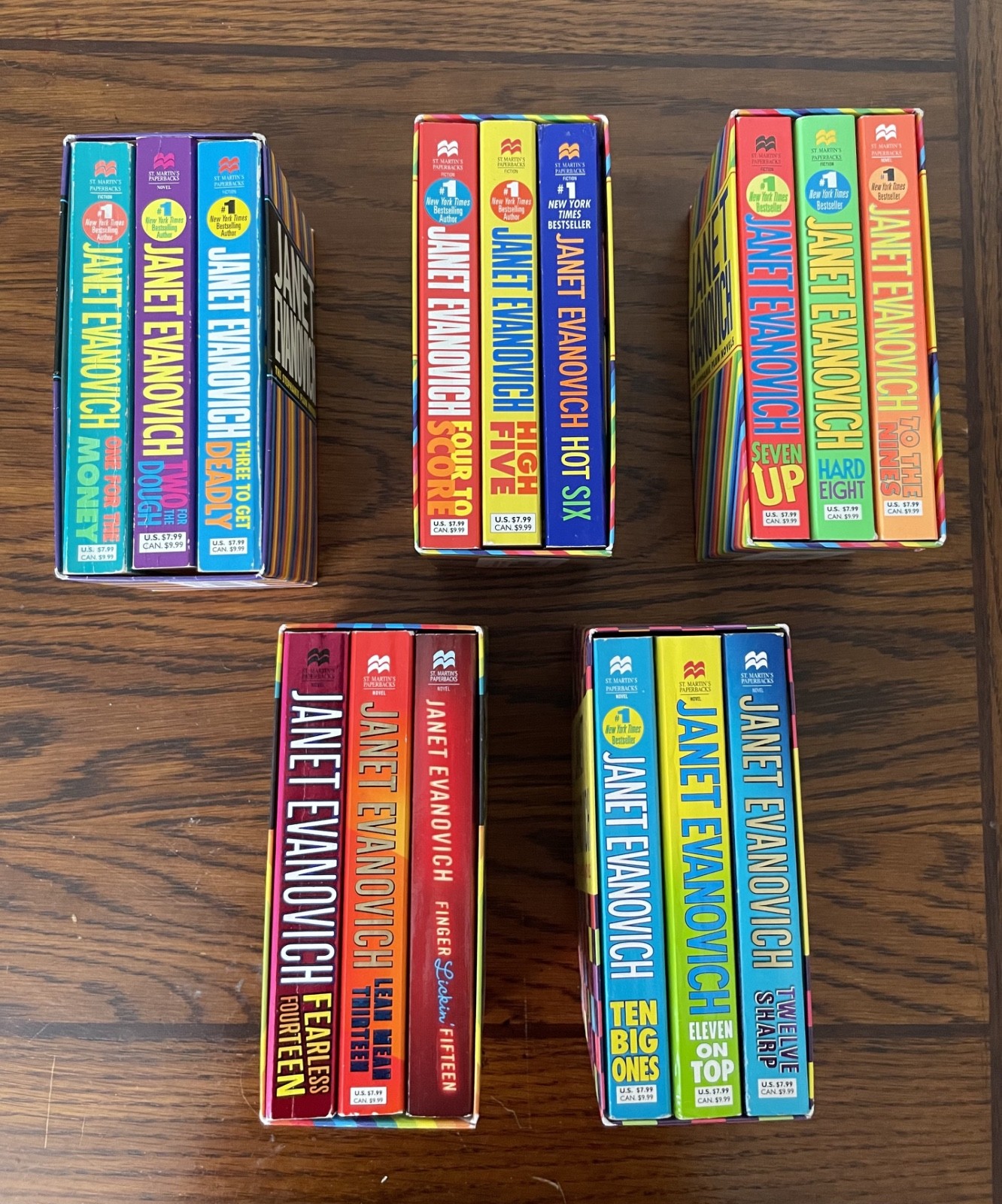 Big Lot of 15 Janet Evanovich Stephanie Plum books 1-15, boxsets, paperback