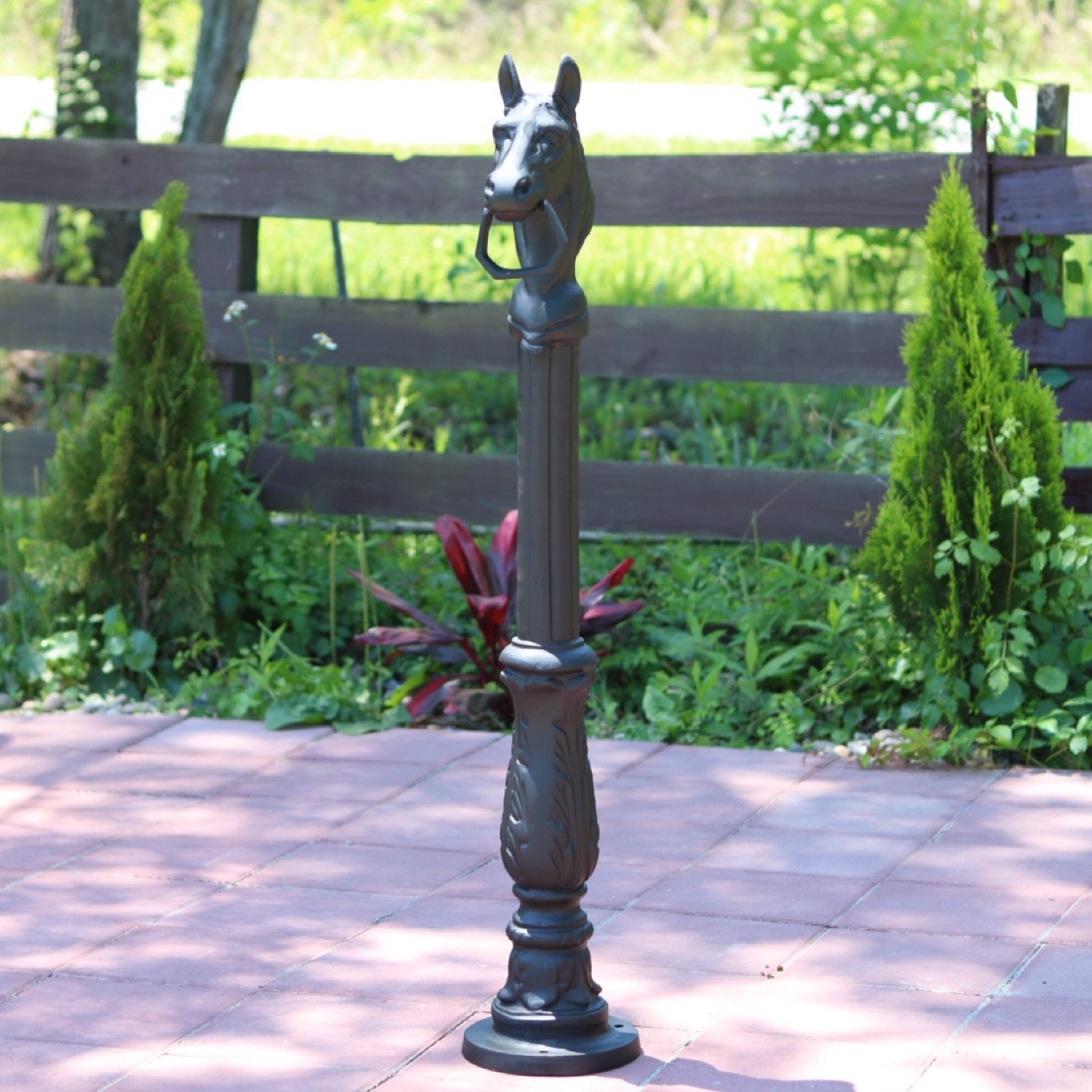 Victorian Style Horse Head Hitching Post 48.5 Inches Tall