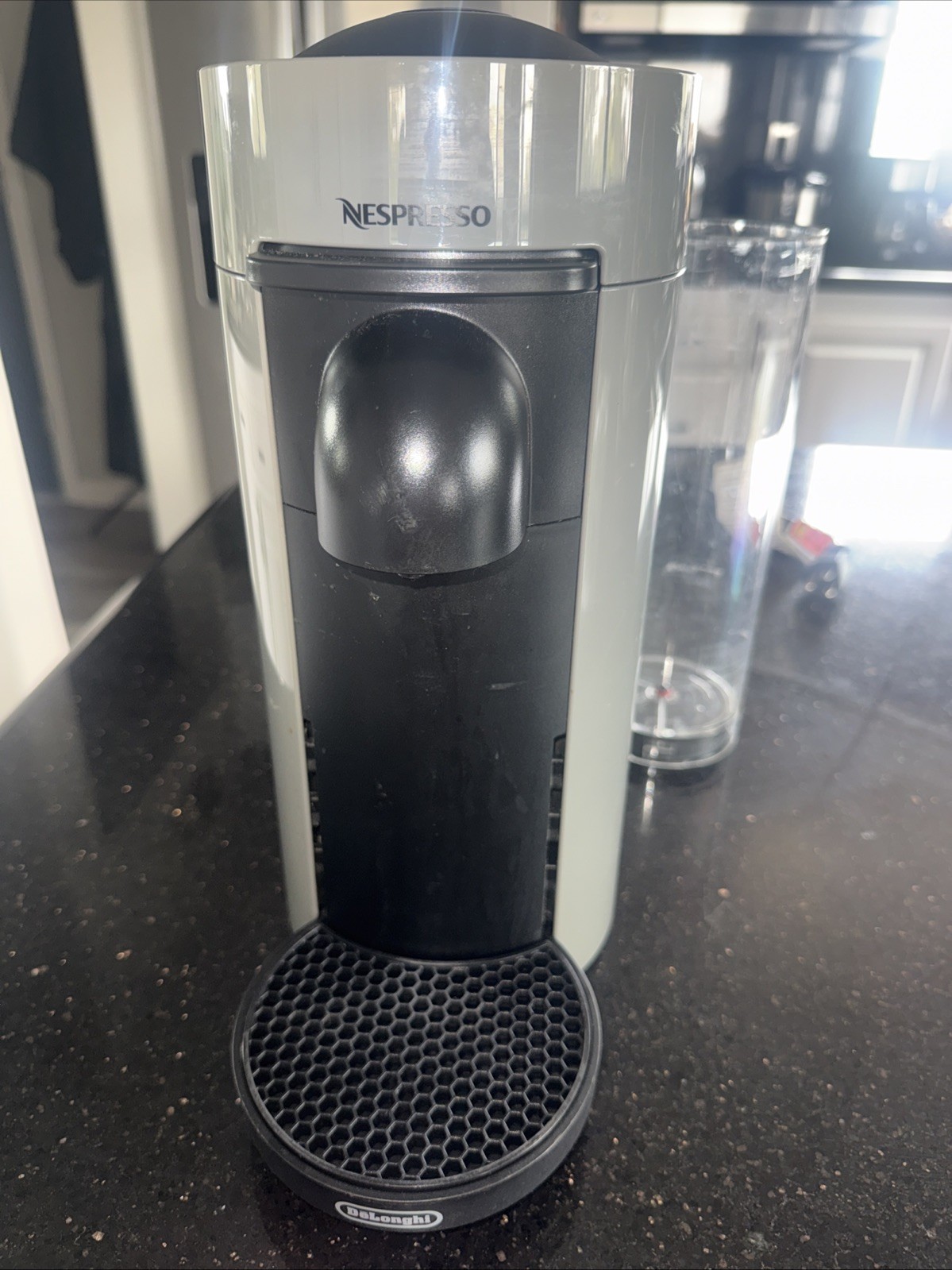 Nespresso DeLonghi ENV150GY VertuoPlus Espresso Machine, Gray EUC