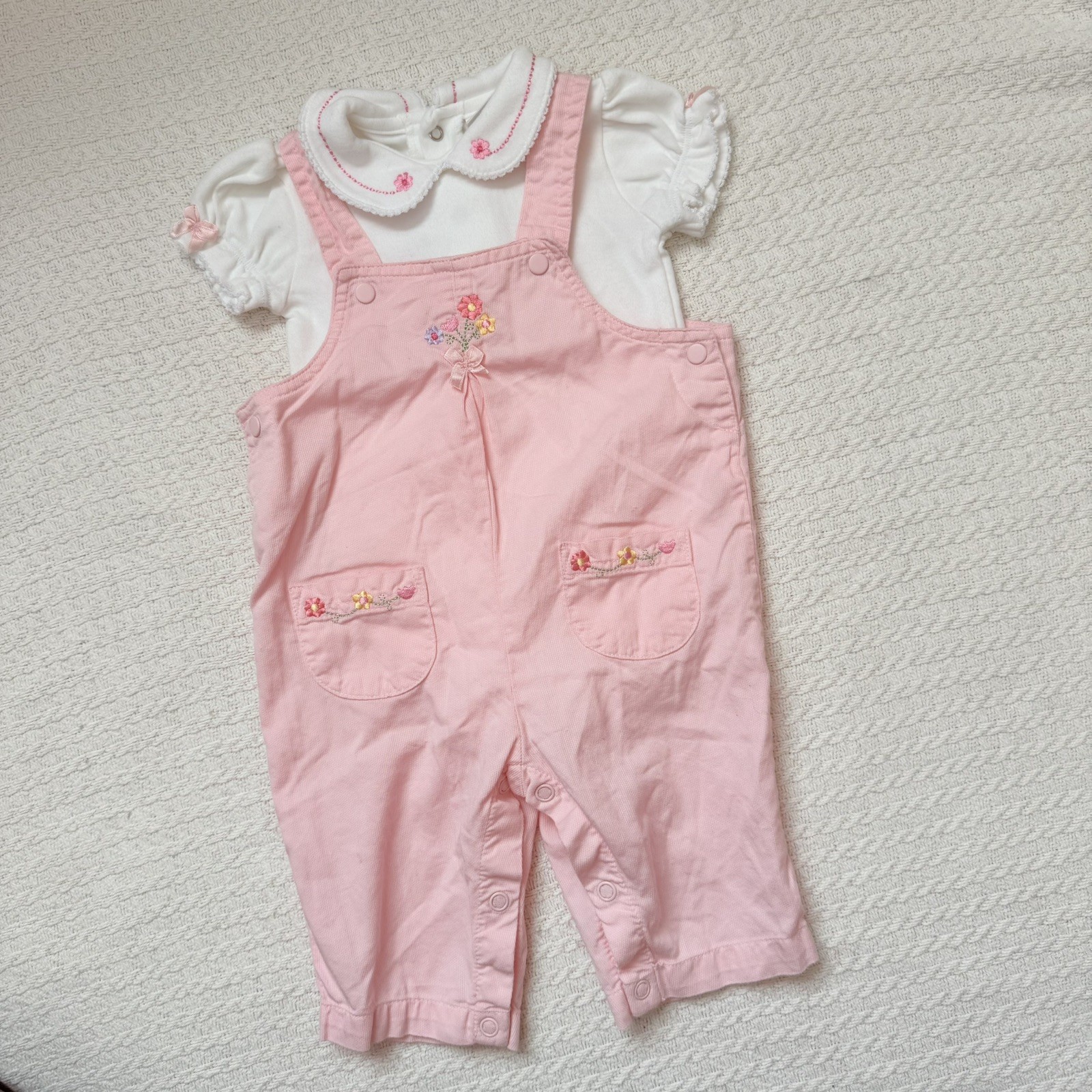 Vintage Y2K Carter's Baby Girl 3-6Mos Embroidered Pink Overalls Outfit 2 Pc