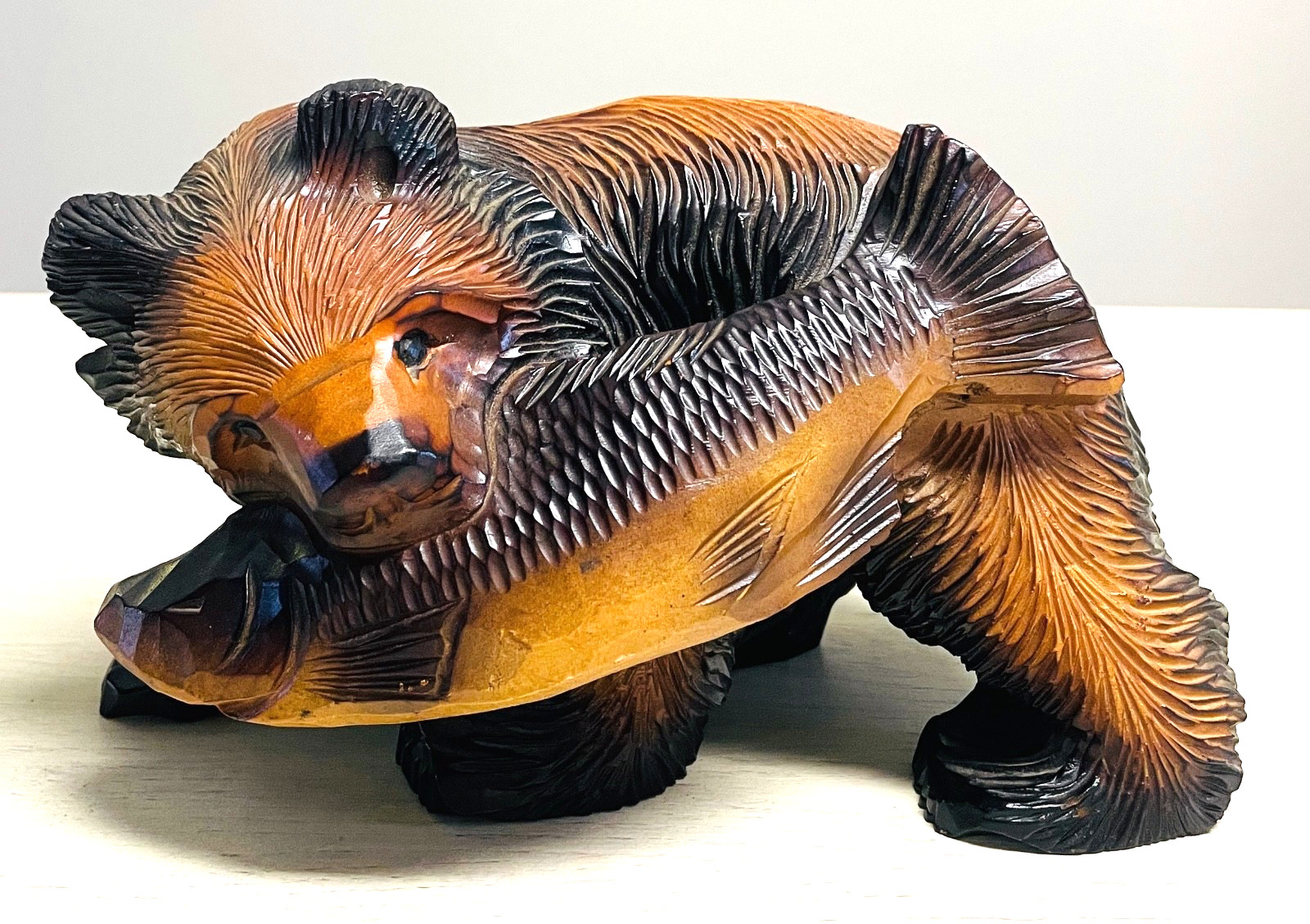 VTG Japanese Hokkaido Folk Art Hand Carved Bear With Salmon Fish RARE