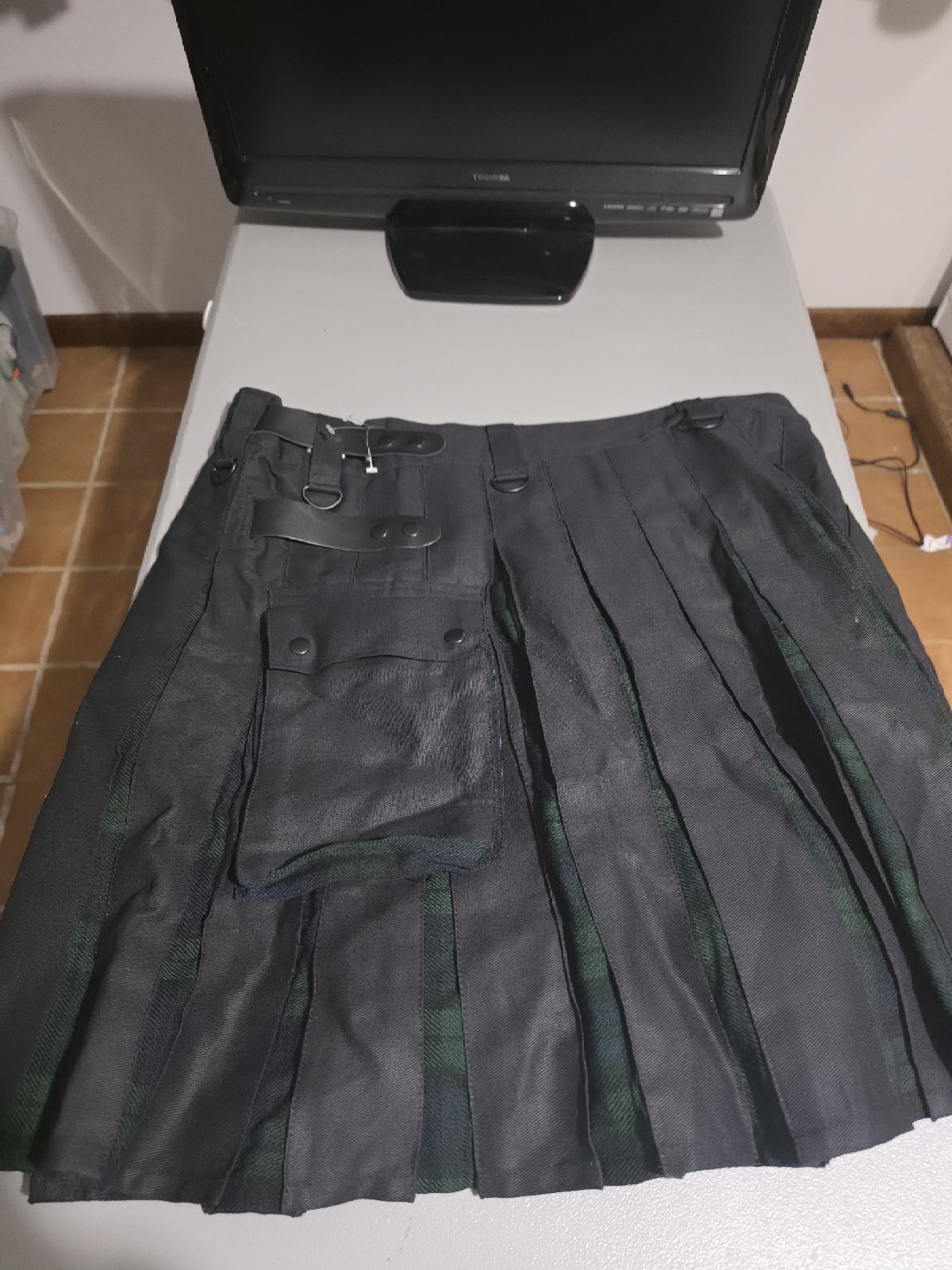 Dsskilts Great Scottish High Premium Utility Mens Kilt 46 Green Black NWOT