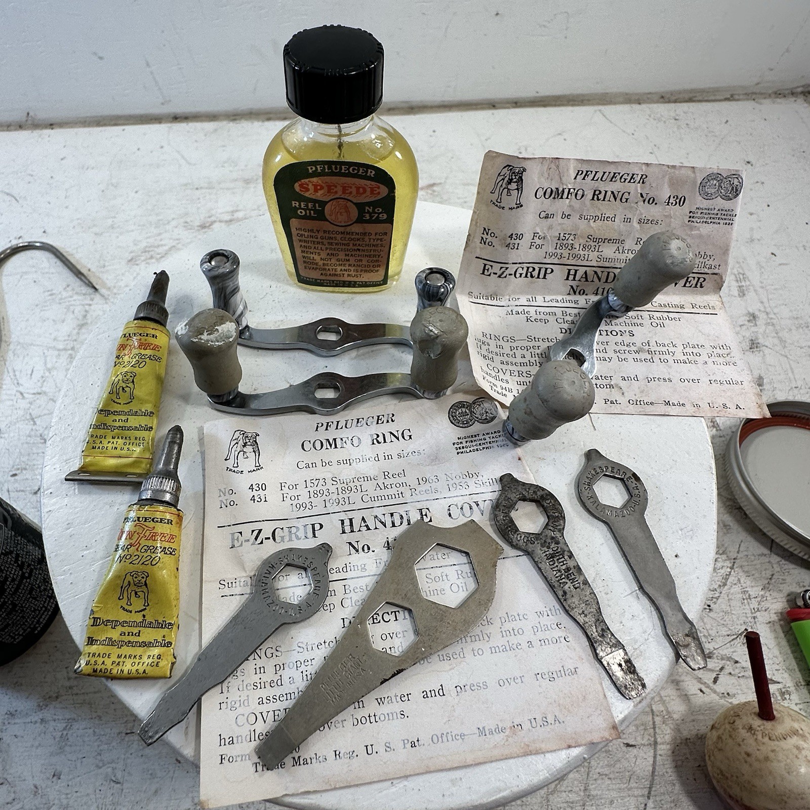 Nice Lot Vintage Pflueger Easy Grip Fishing Reel Handles Reel Grease Oil Tools Nice Lot Vintage Pflueger Easy Grip Fishing Reel Handles Reel Grease Oil Tools