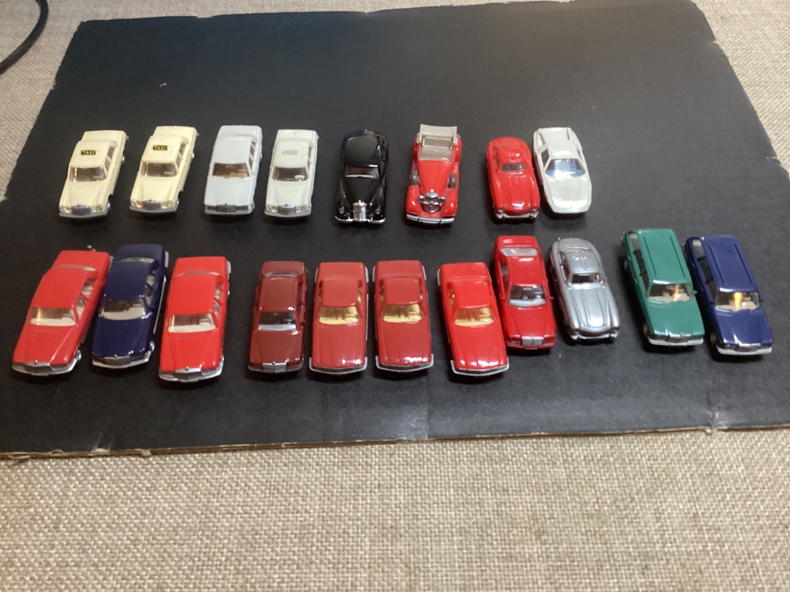 Wiking Mercedes Benz HO 1/87 Scale Cars - Lot of 4 cars Wiking Mercedes Benz HO 1/87 Scale Cars - Lot of 4 cars
