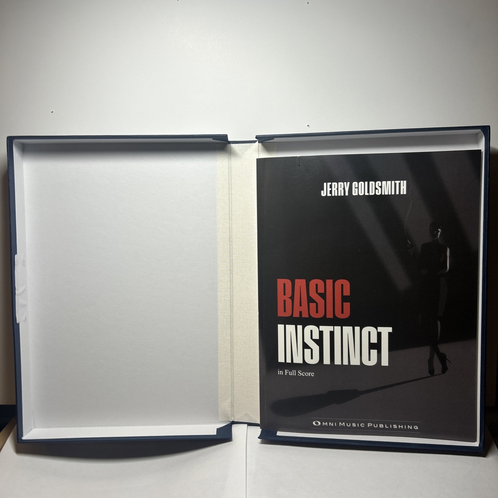 BASIC INSTINCT FULL ORCHESTRAL SCORE MANUSCRIPT - JERRY GOLDSMITH W/ARCHIVAL BOX