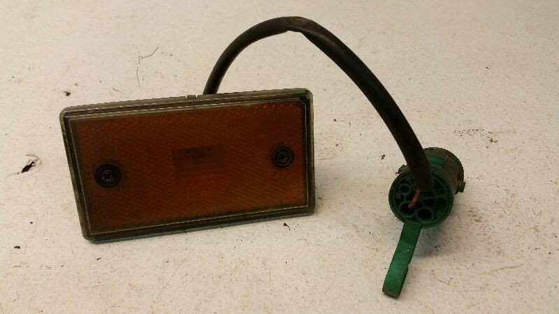 Driver Corner/Park Light Side Marker Bumper Mounted for 88-90 Jaguar XJ6 