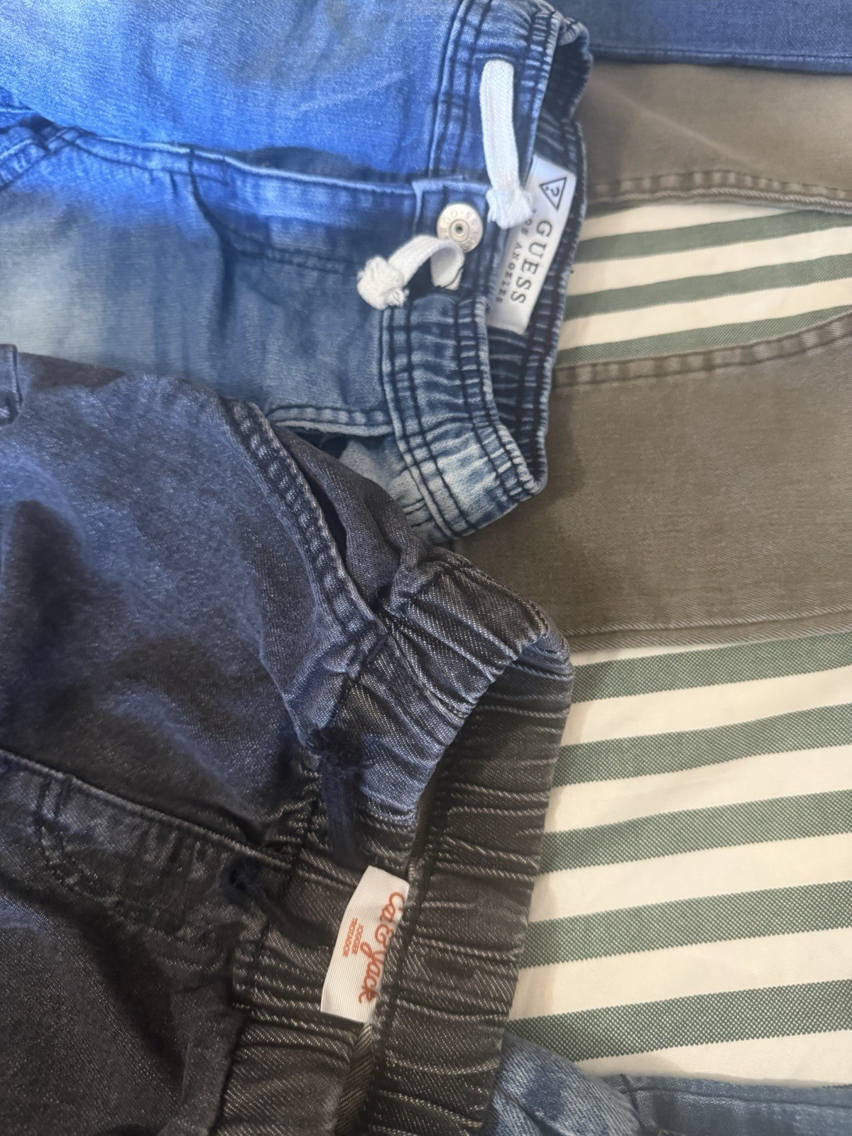 GUESS Boys Blue Denim Jeans Size 4 Straight Regular Fit Elastic Waist Drawstring GUESS Boys Blue Denim Jeans Size 4 Straight Regular Fit Elastic Waist Drawstring