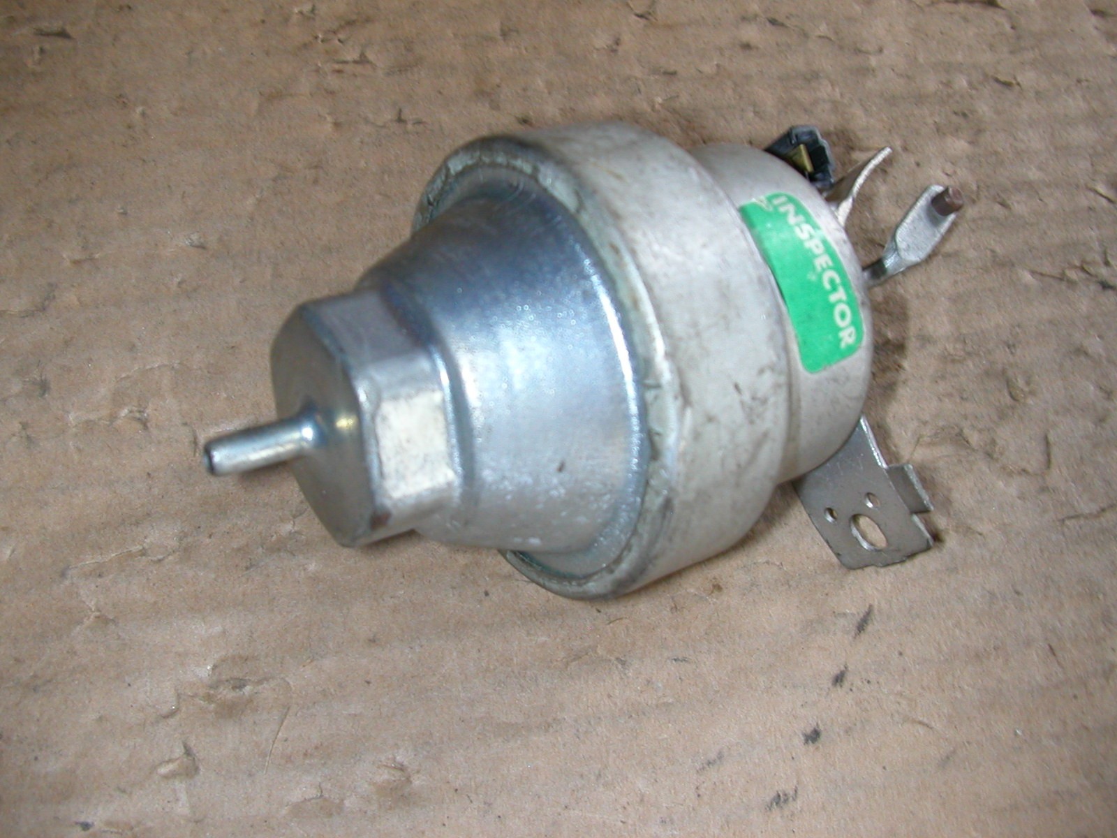 MOPAR NOS DISTRIBUTOR VACUUM CHAMBER - 72-73 DODGE/PLYMOUTH 400/440 - #3656304 MOPAR NOS DISTRIBUTOR VACUUM CHAMBER - 72-73 DODGE/PLYMOUTH 400/440 - #3656304