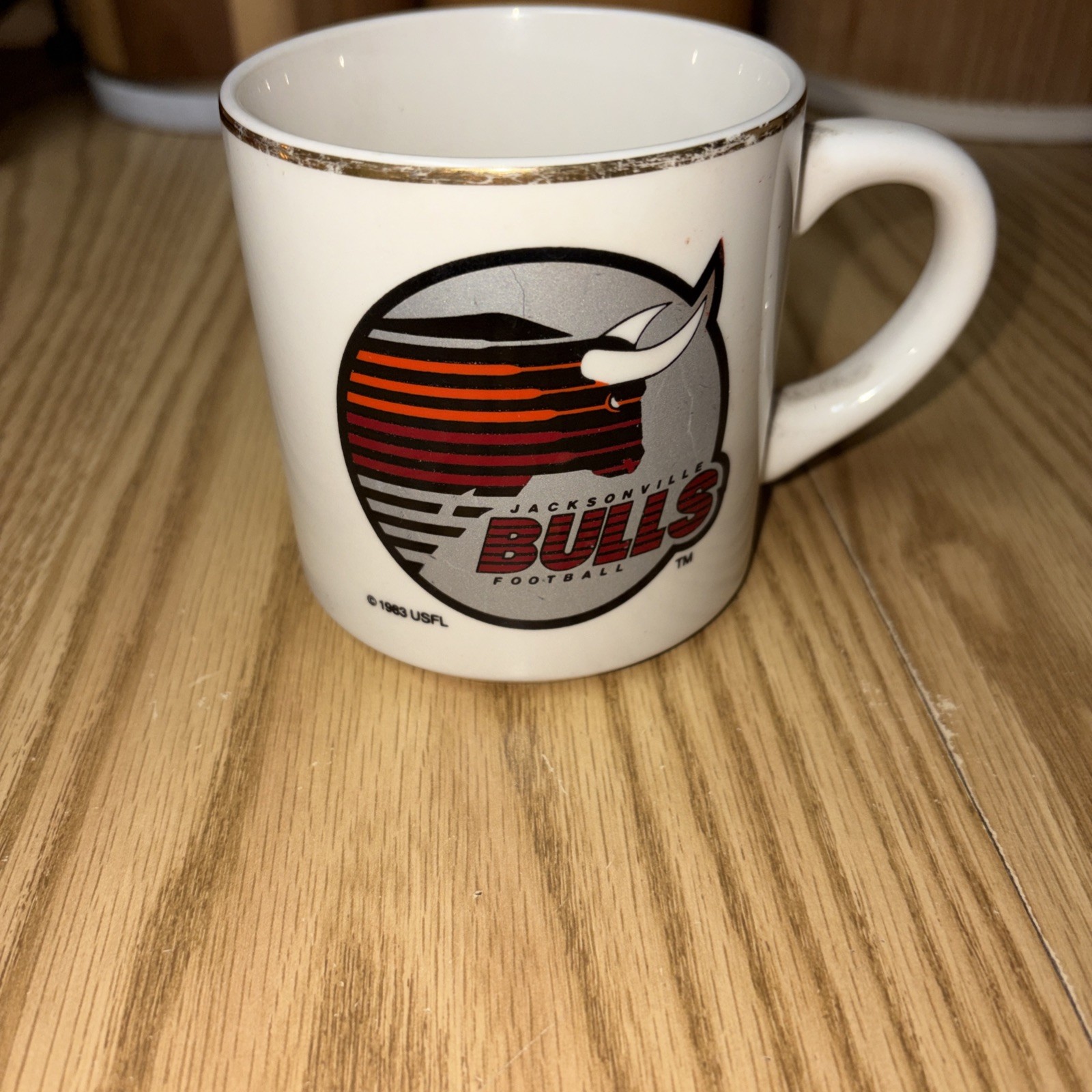 USFL JACKSONVILLE FLORIDA BULLS PRO FOOTBALL TEAM 1983 CERAMIC COFFEE MUG RARE USFL JACKSONVILLE FLORIDA BULLS PRO FOOTBALL TEAM 1983 CERAMIC COFFEE MUG RARE