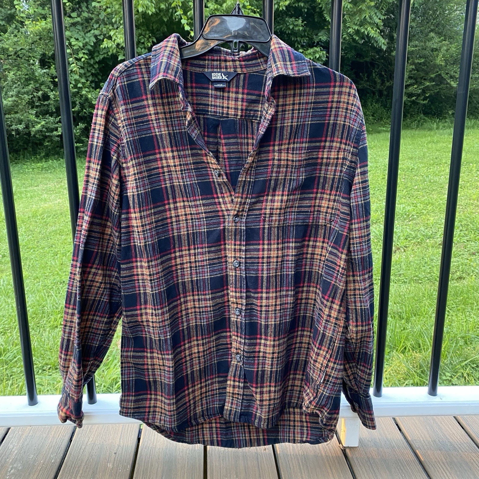 Eddie Bauer Men\'s M Regular Plaid black red yellow Long Sleeve flannel Shirt