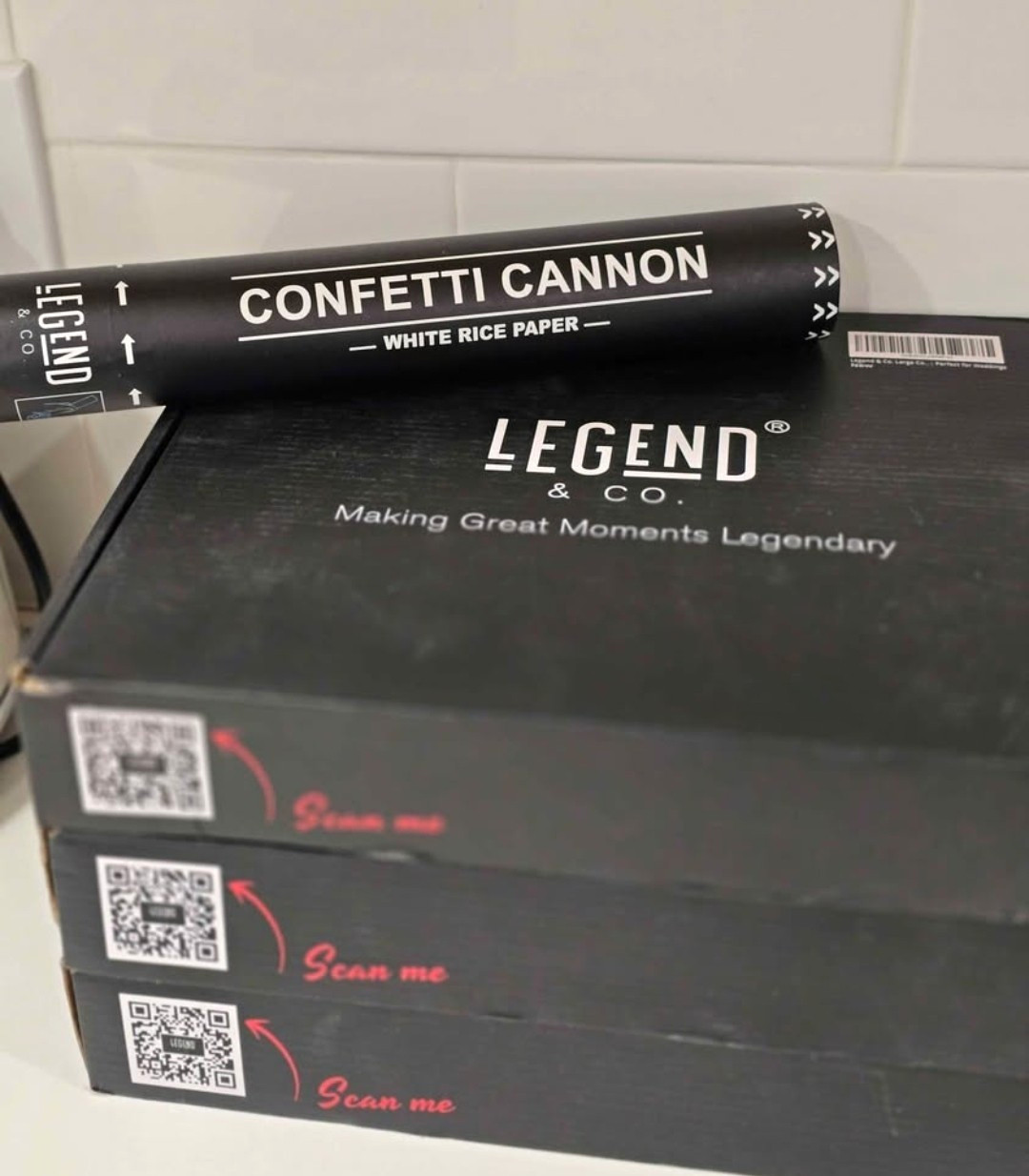 Legend & Co. Confetti Cannon Rice Paper Party Popper, Black/White