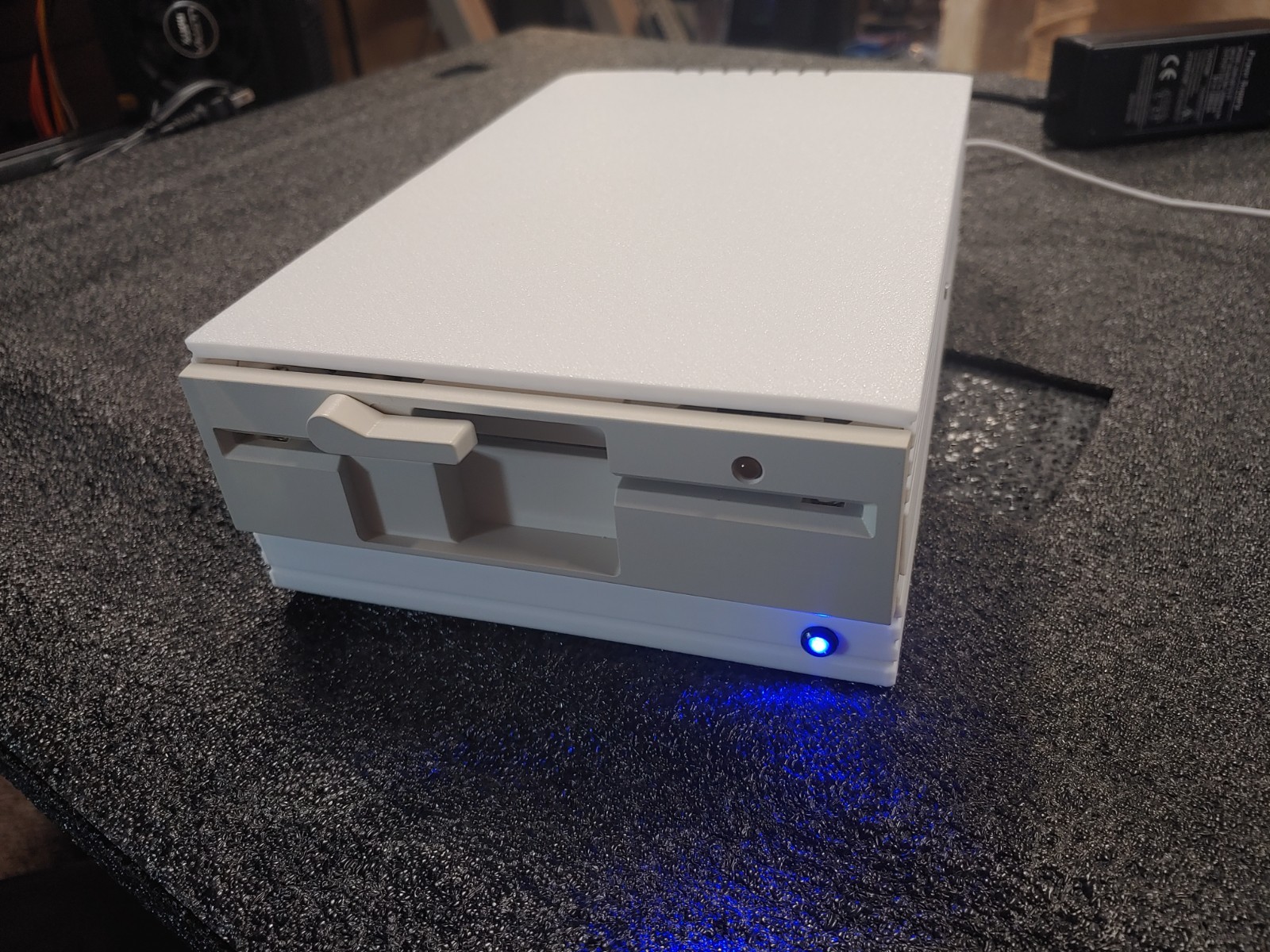 External fully assembled GreaseWeazle (v4.1) 5.25 inch Floppy Drive with PSU