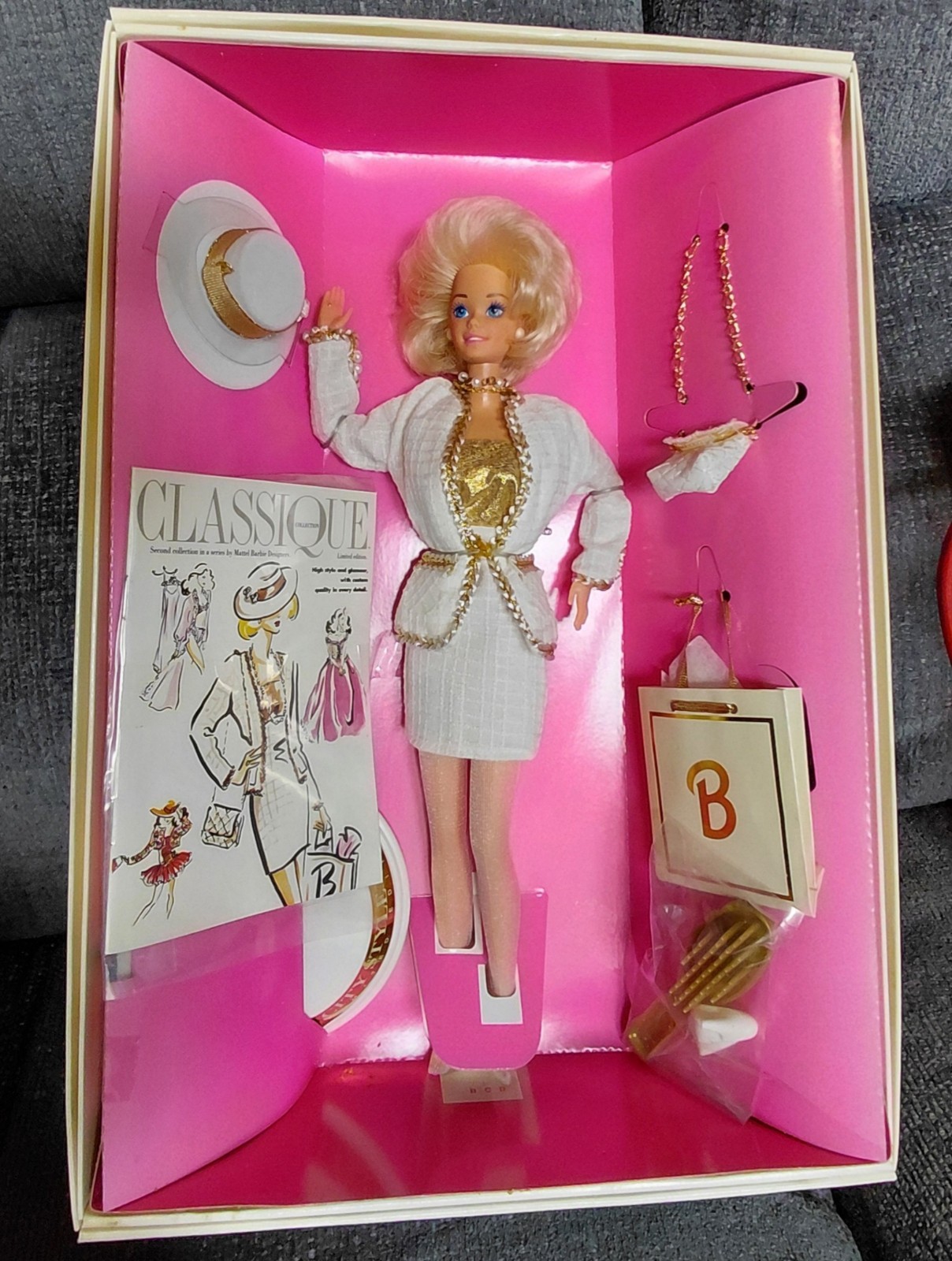 Barbie Limited Edition Classique Designer Collection  CITY STYLE BARBIE 1993 NEW