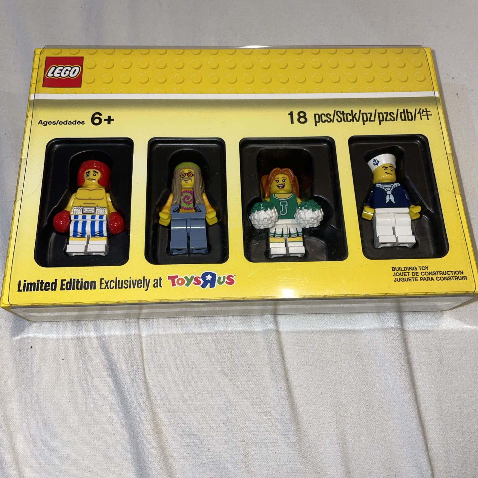LEGO Classic Minifigure Collection (5004941) New & Factory Sealed