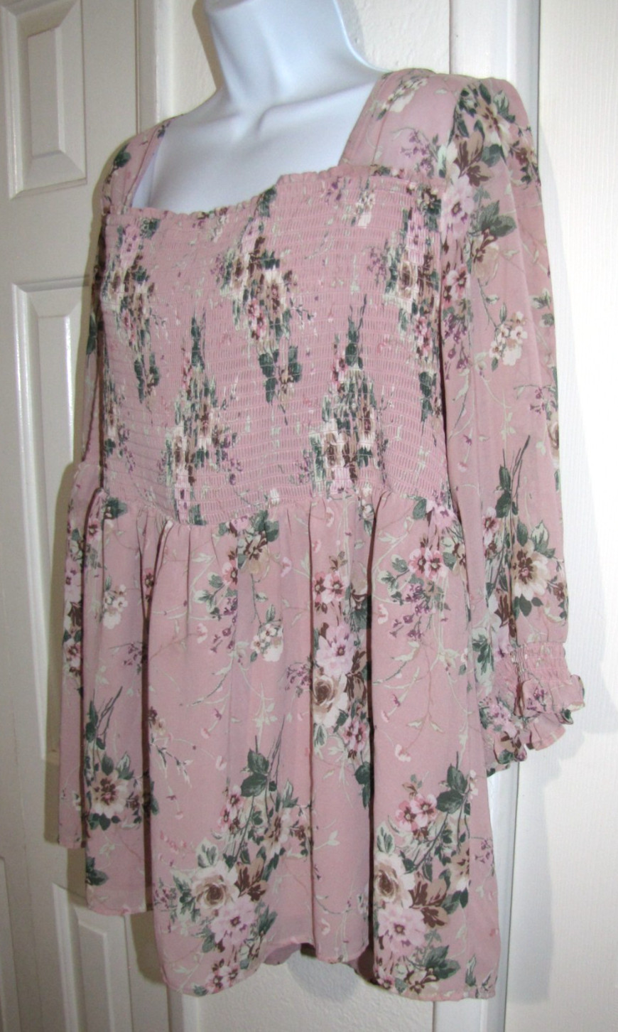 Torrid 3 Mauve Floral Smocked Babydoll Tunic Chiffon Blouse 2/3 sleeve Wm. 1XL