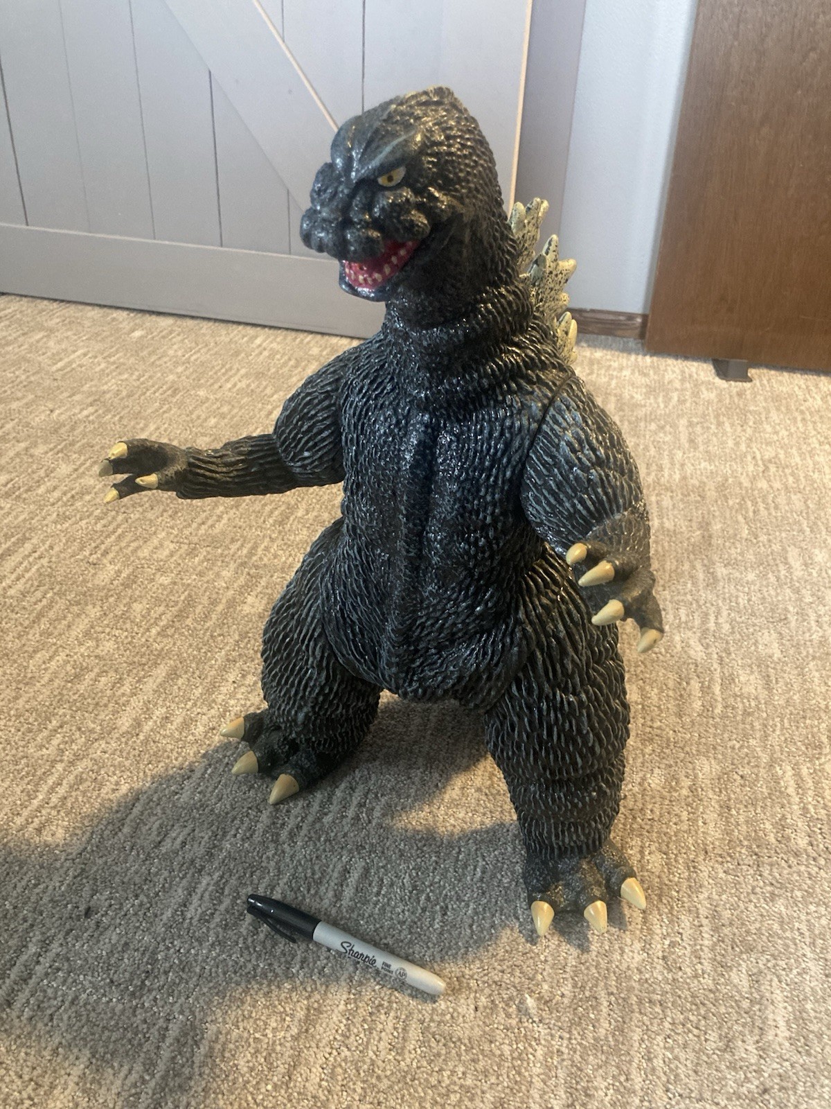 Vintage 1988 Bandai Soft Vinyl Large Godzilla Figure Vintage 1988 Bandai Soft Vinyl Large Godzilla Figure