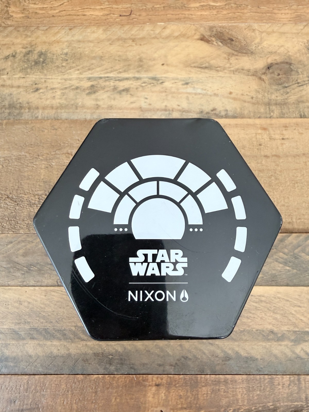 Nixon Star Wars Ranger Chrono Millennium Falcon Gunmetal Watch Box Links Running Nixon Star Wars Ranger Chrono Millennium Falcon Gunmetal Watch Box Links Running