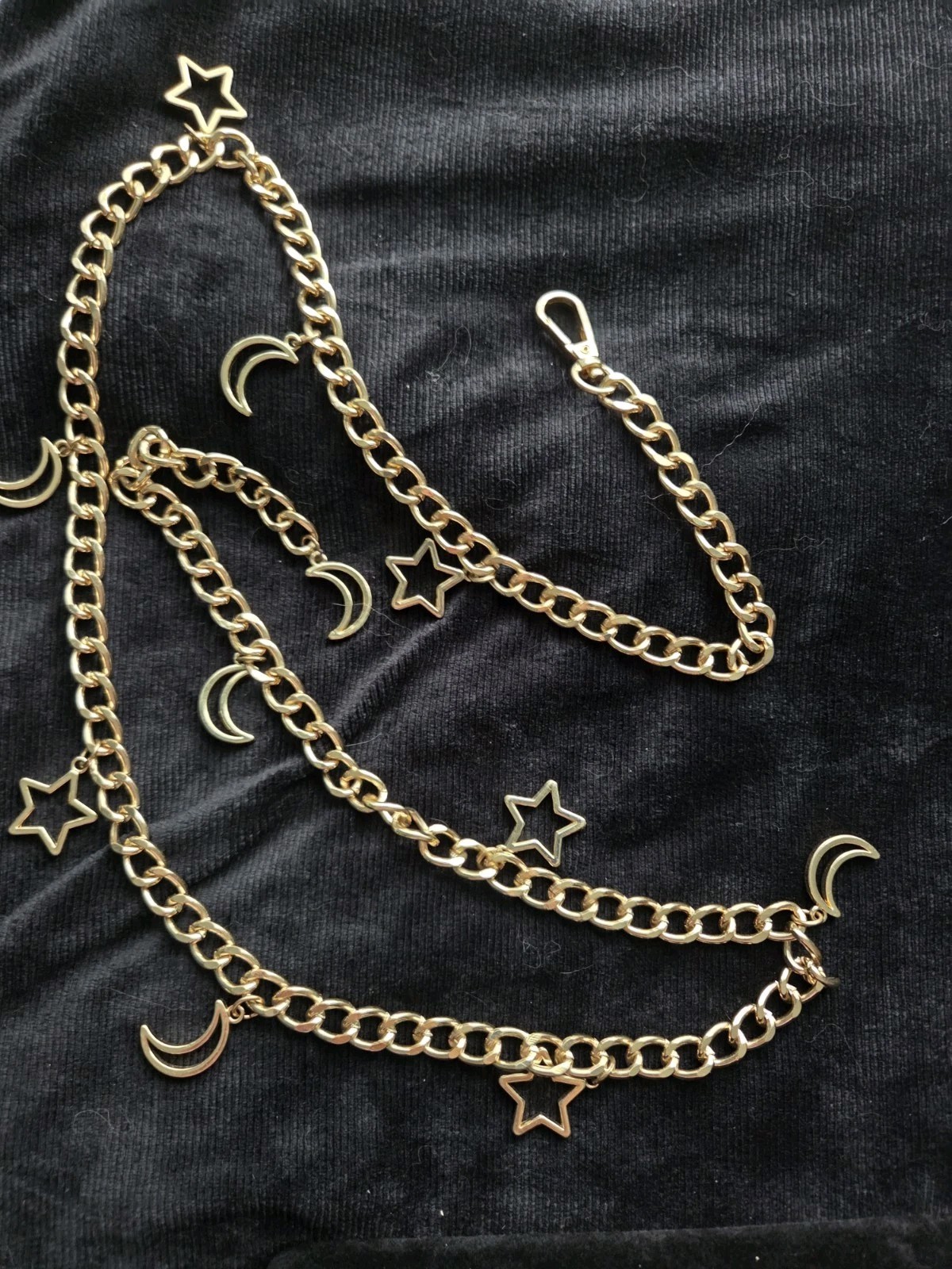 Vintage Celestial Chain Belt Gold Tone Moon & Stars Gold Tone 41\