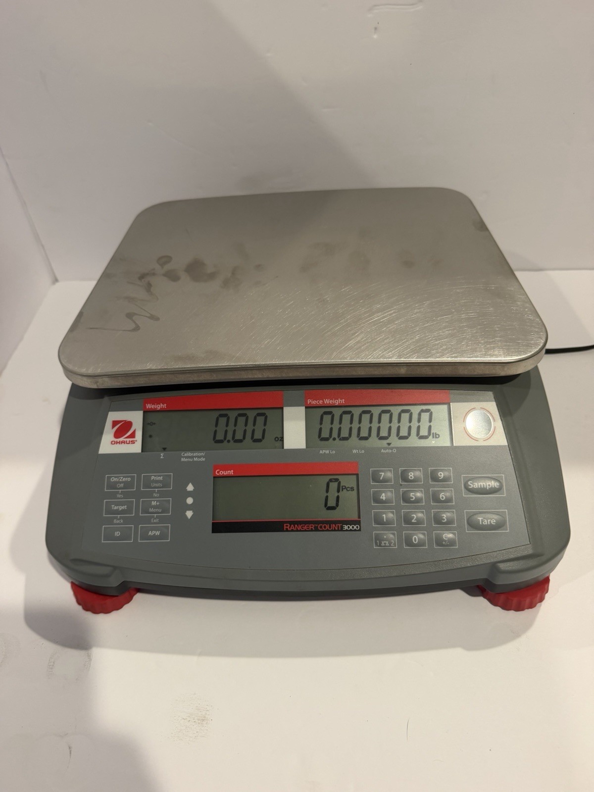 Ohaus Ranger Count 3000 RC31P30 Bench Scale 30kg/60lb Ohaus Ranger Count 3000 RC31P30 Bench Scale 30kg/60lb