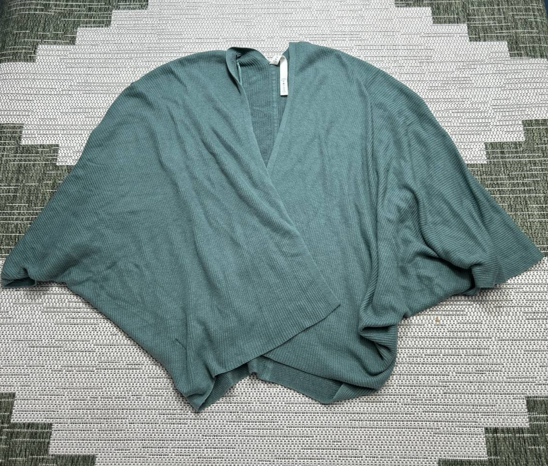 Lululemon Cashlu Sweater Womens Medium Blue Knit Open Front Cardigan 
