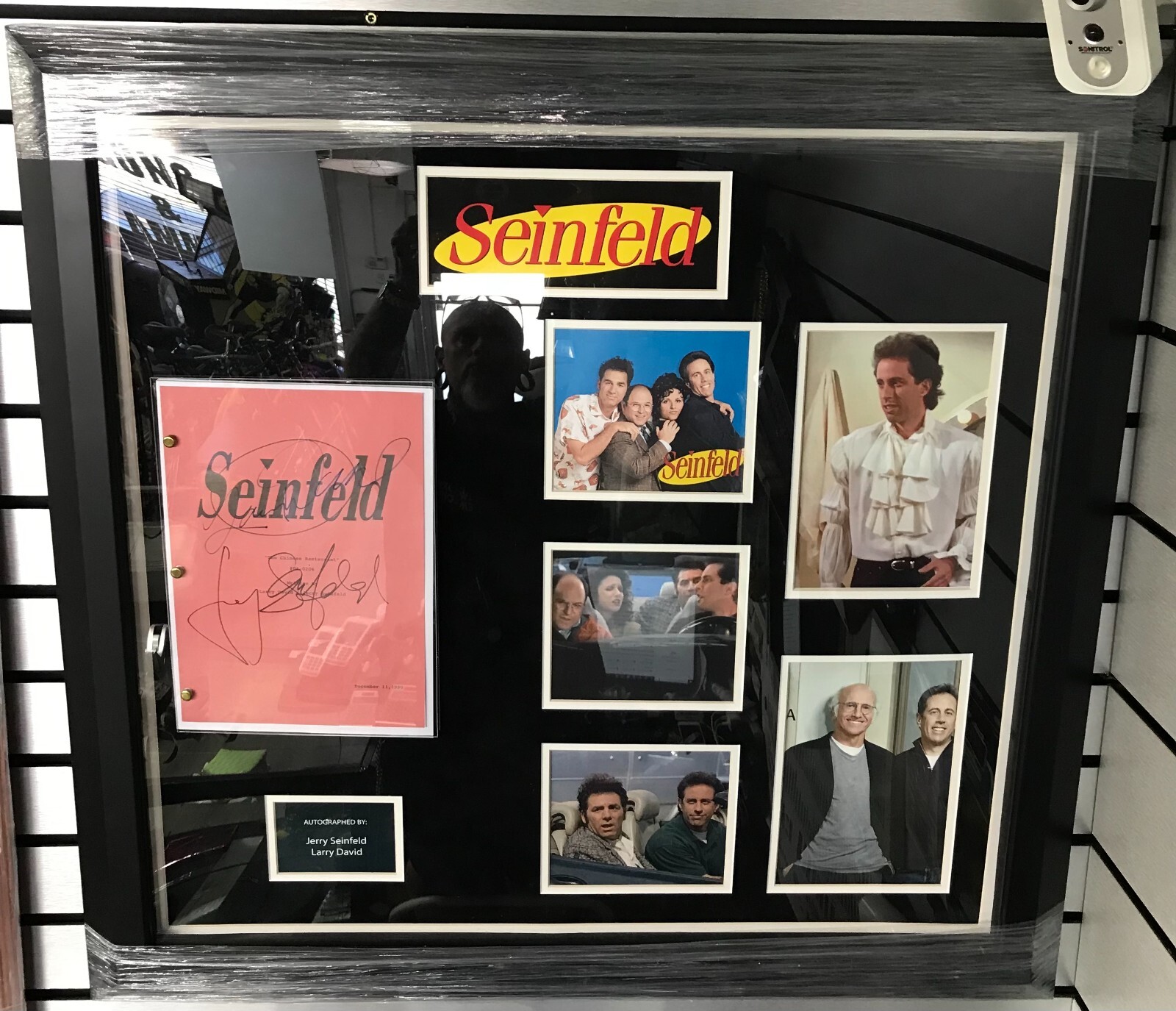 JERRY SEINFELD & LARRY DAVID SIGNED FULL SCRIPT FULL CUSTOM 32X33 Framed W/ COA JERRY SEINFELD & LARRY DAVID SIGNED FULL SCRIPT FULL CUSTOM 32X33 Framed W/ COA
