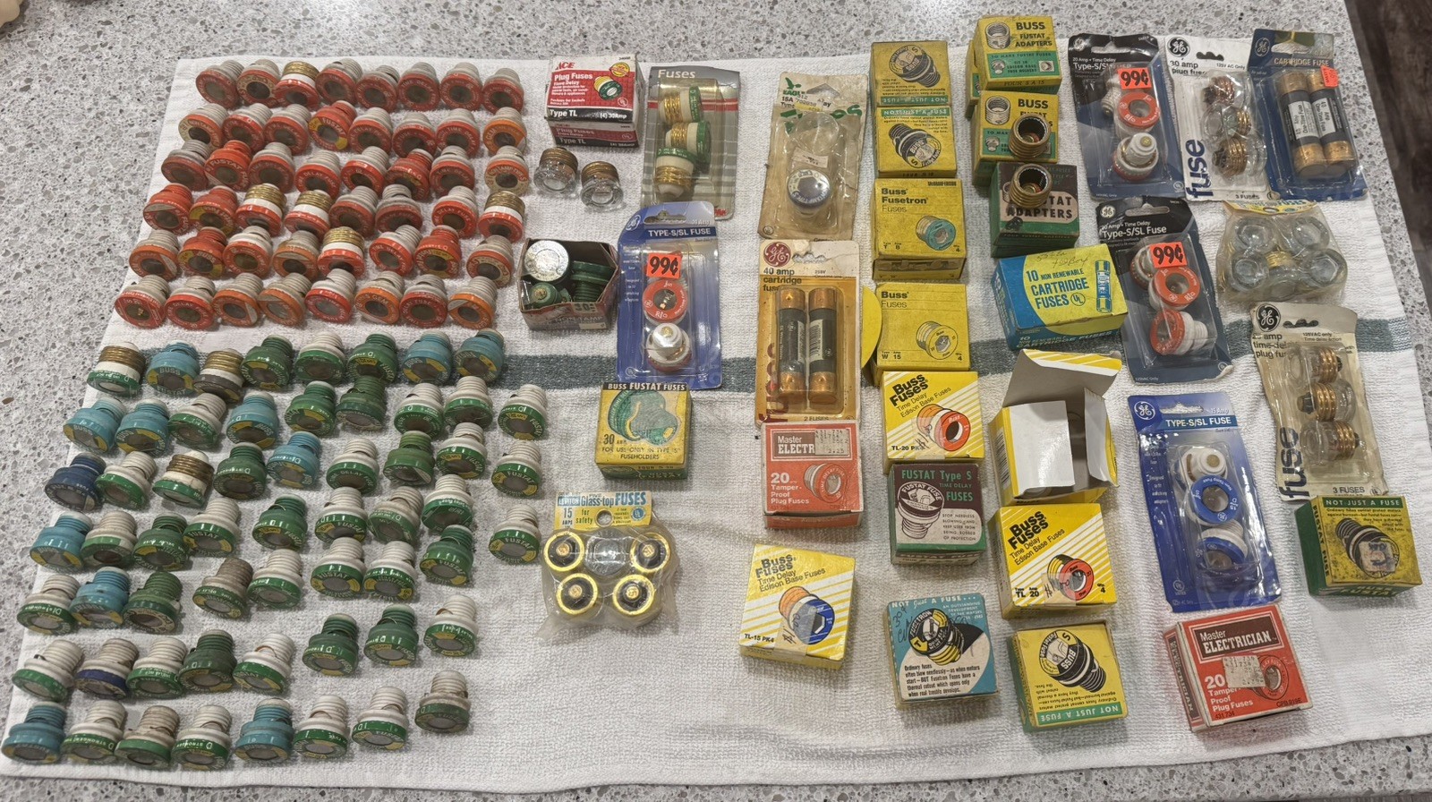 Electrical Fuse Lot of 200+ Various Size And Brand New