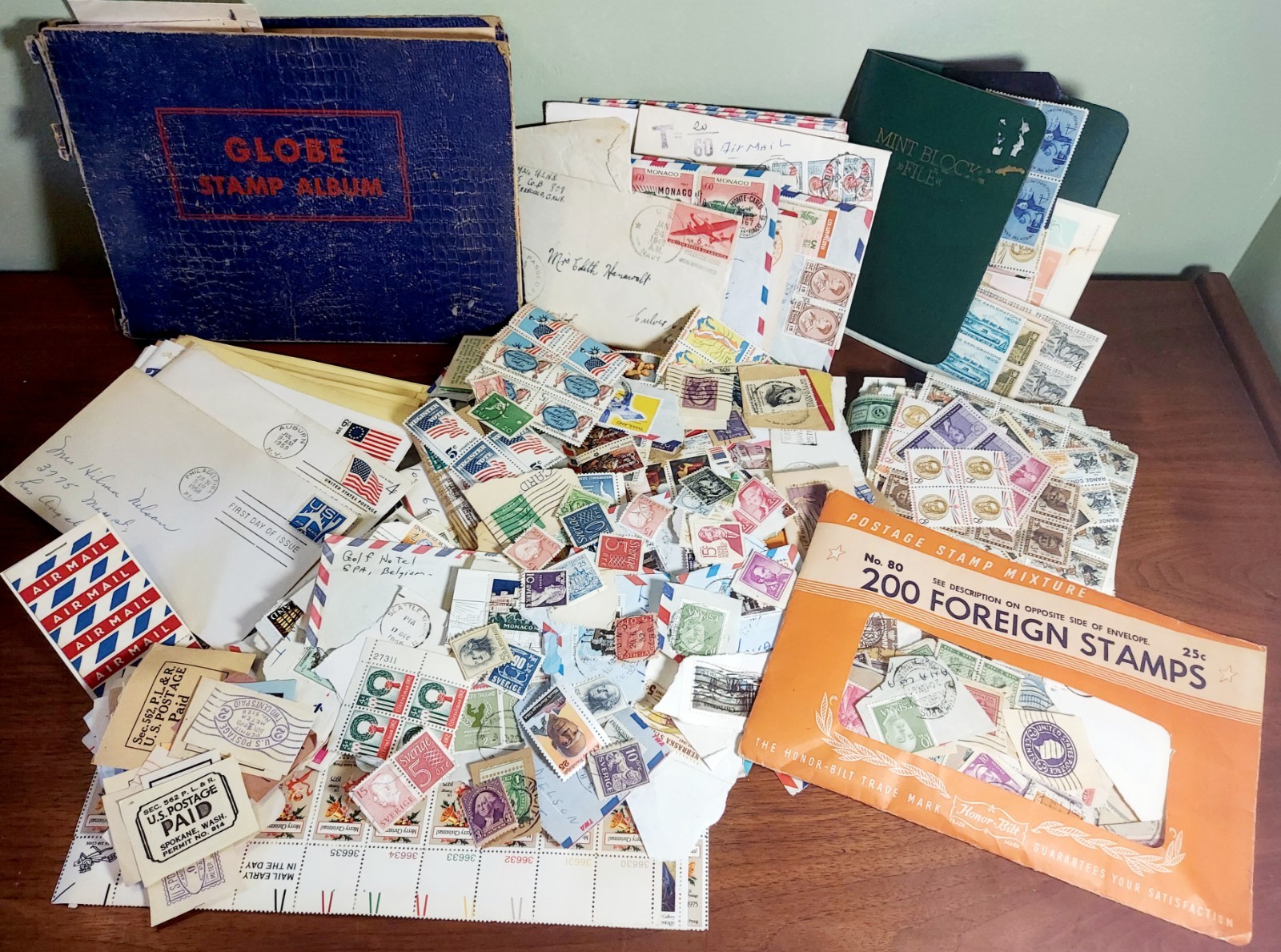 BIG Vintage POSTAGE STAMP LOT Collection USA Foreign AirMail Used & Mint BIG Vintage POSTAGE STAMP LOT Collection USA Foreign AirMail Used & Mint