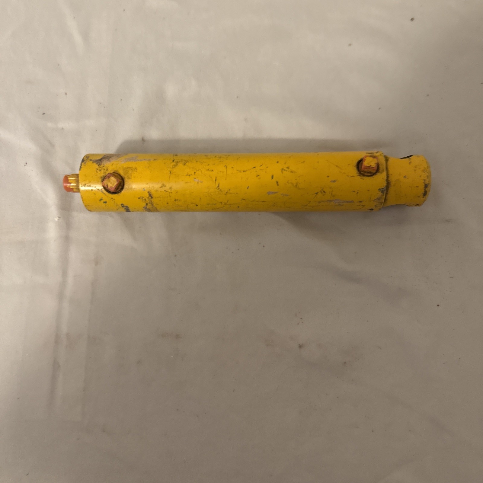 Cub Cadet Narrow Frame Hydraulic Lift Cylinder # IH 386144 R91 NOS, Vintage Cub Cadet Narrow Frame Hydraulic Lift Cylinder # IH 386144 R91 NOS, Vintage