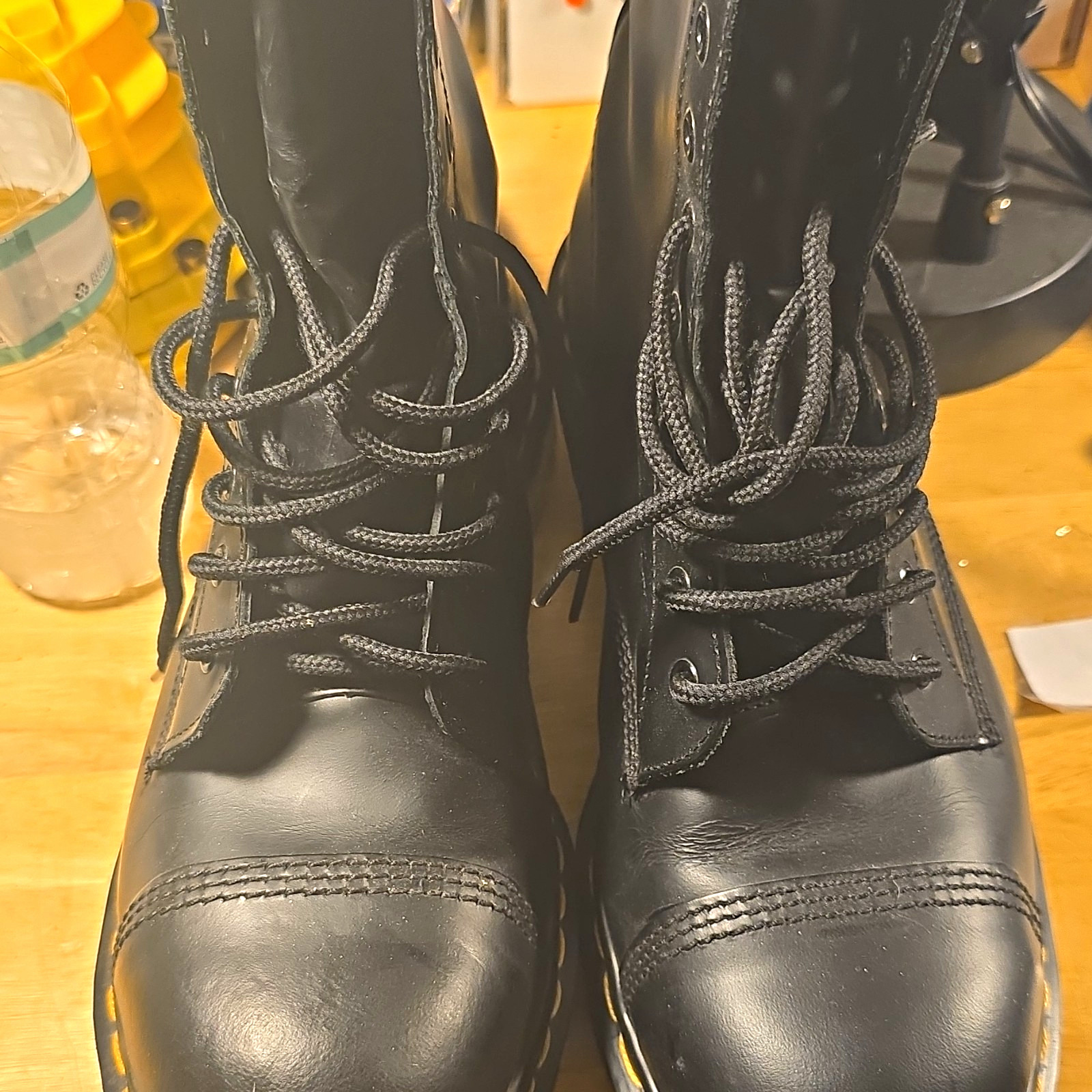 Dr. Martens Men\'s Black Leather Lace-Up Combat Ankle Boots Slip Resistant 11 Dr. Martens Men\'s Black Leather Lace-Up Combat Ankle Boots Slip Resistant 11