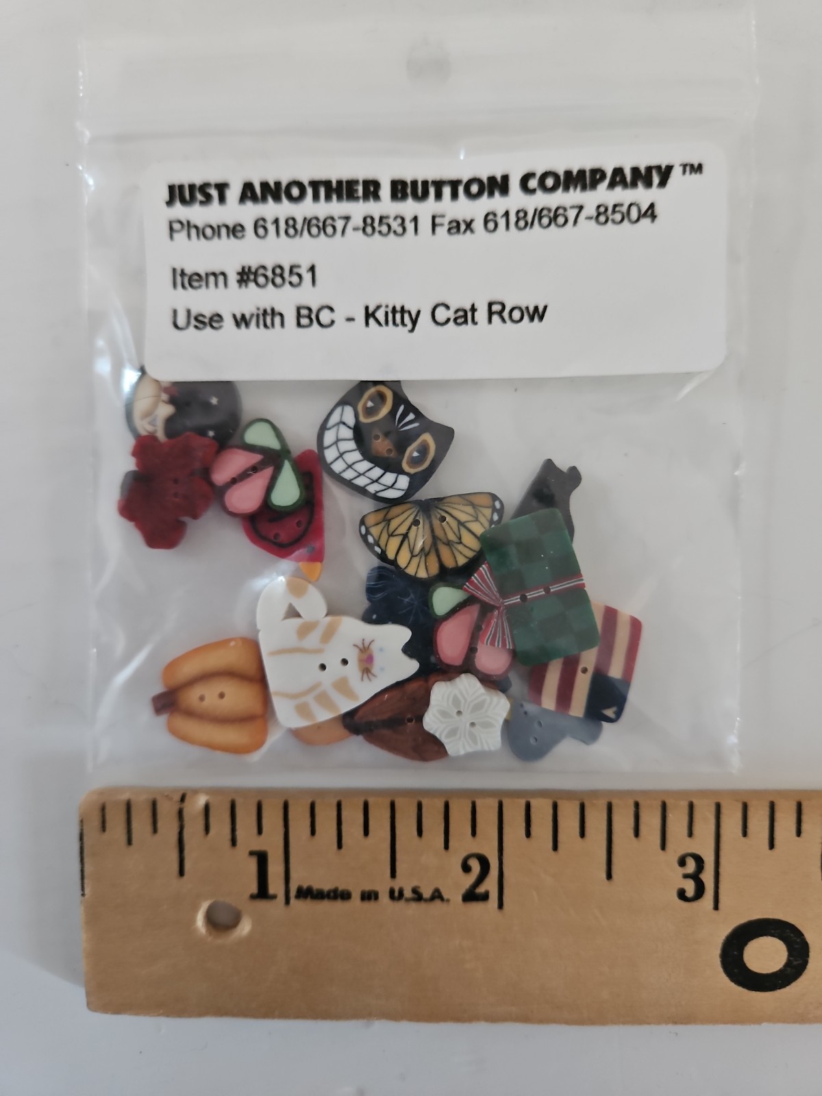 Just Another Button Company KITTY CAT ROW Button Pack #6851 for Cross Stitch MNF