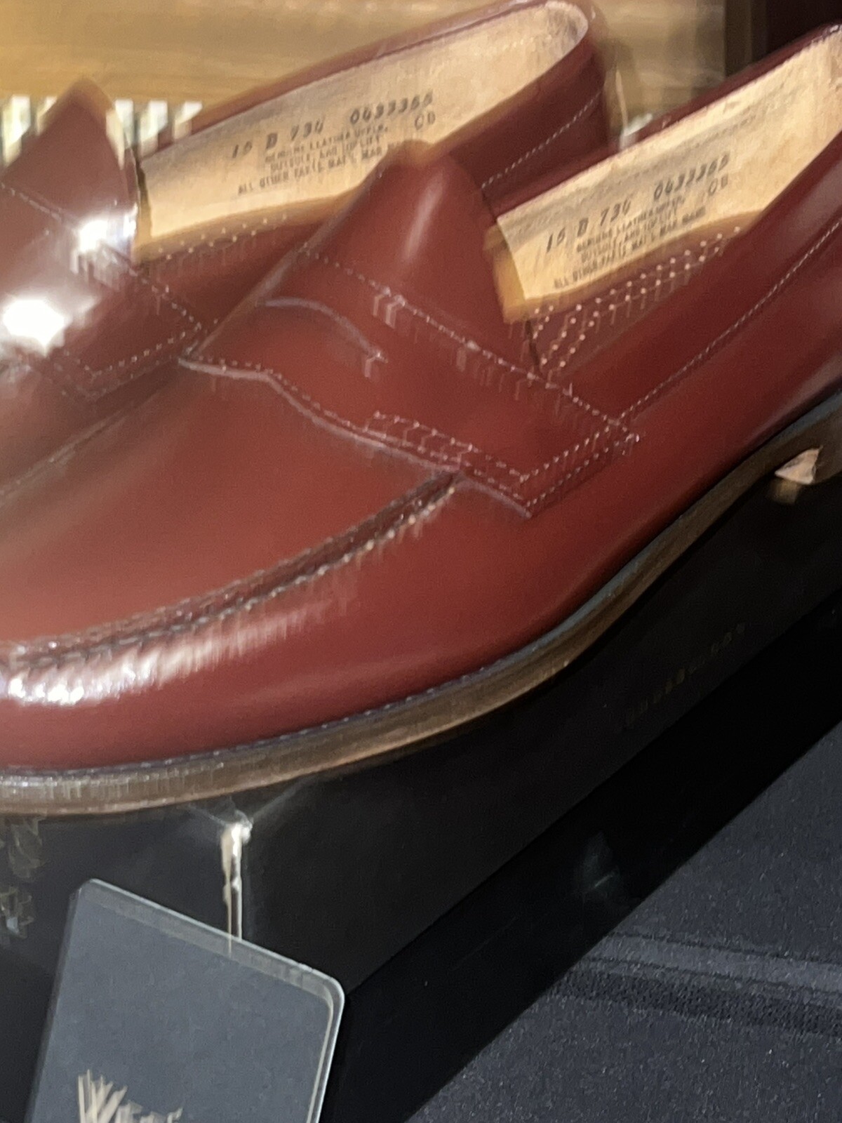 VTG.G H BASS Classic Weejuns Men\'s burgundy Leather Penny Loafers Size 15 NOS VTG.G H BASS Classic Weejuns Men\'s burgundy Leather Penny Loafers Size 15 NOS