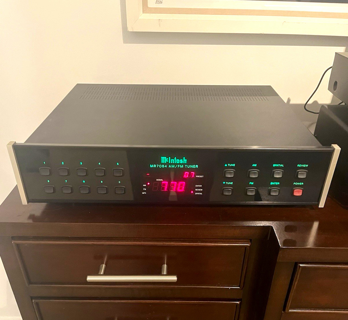 McIntosh MR7084 AM/FM Tuner excellent condition