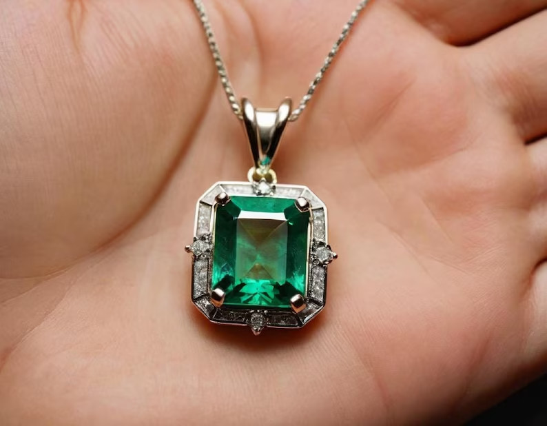 4.80Ct Emerald cut Natural Emerald & Diamond 14K White Gold Luxury Pendant 4.80Ct Emerald cut Natural Emerald & Diamond 14K White Gold Luxury Pendant