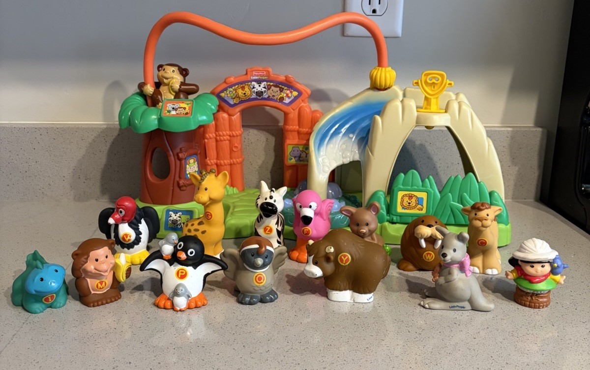Fisher Price Little People Surprise Sounds Zoo 2007 14 Figures Mixed Lot
