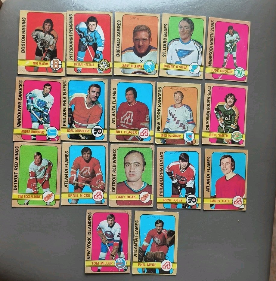 1972-73  O-pee-chee Hockey Cards Lot . 17  Cards