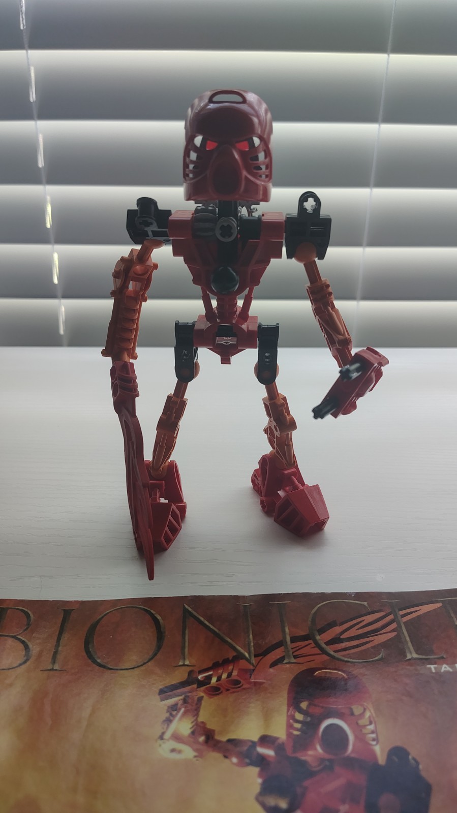 LEGO BIONICLE: Tahu (8534) with Instructions