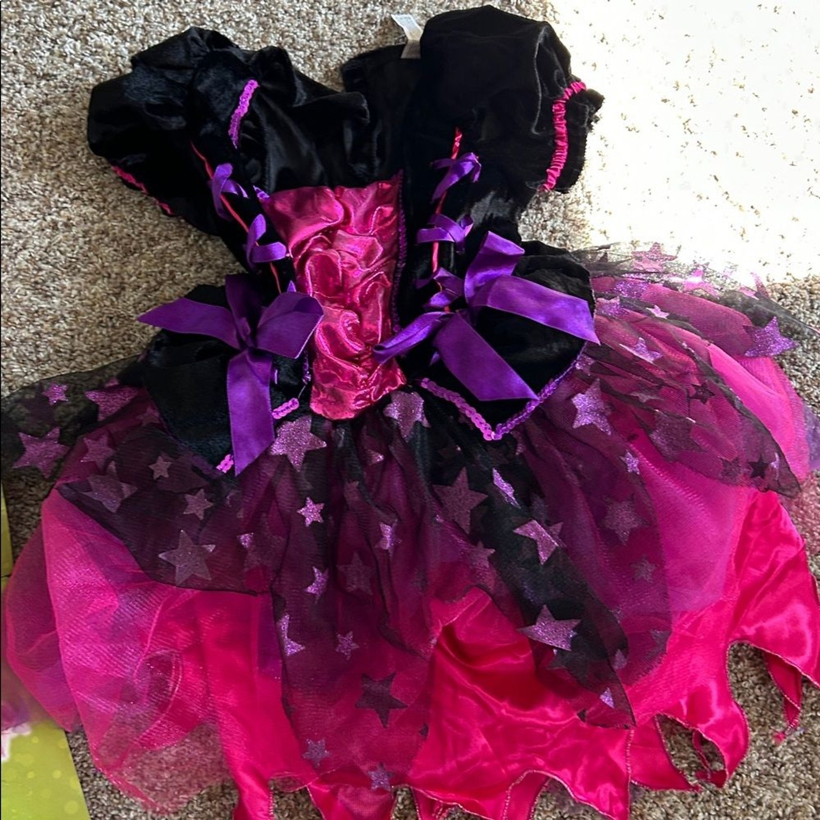 Girls Light-Up Sparkle Witch Costume | small Size (4-6 Years Old), Black/Pink