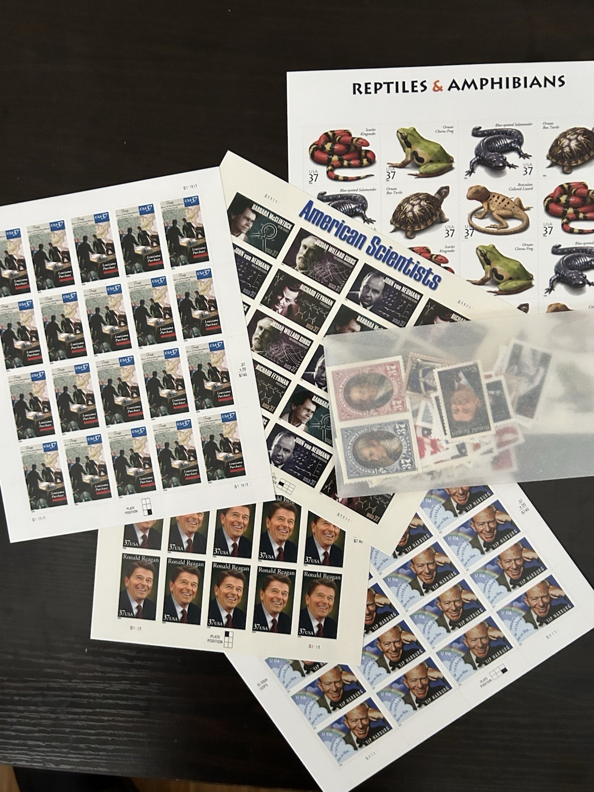 Discount Postage 200 37 cent Stamps $74.00 Face Huge Discount Discount Postage 200 37 cent Stamps $74.00 Face Huge Discount
