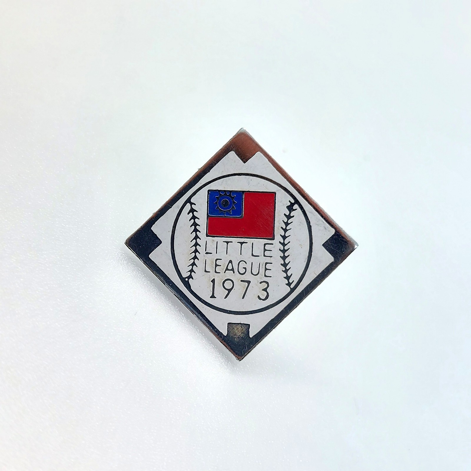 Vintage 1973 Little League Baseball Diamond Taiwan Flag Enamel Lapel Pin