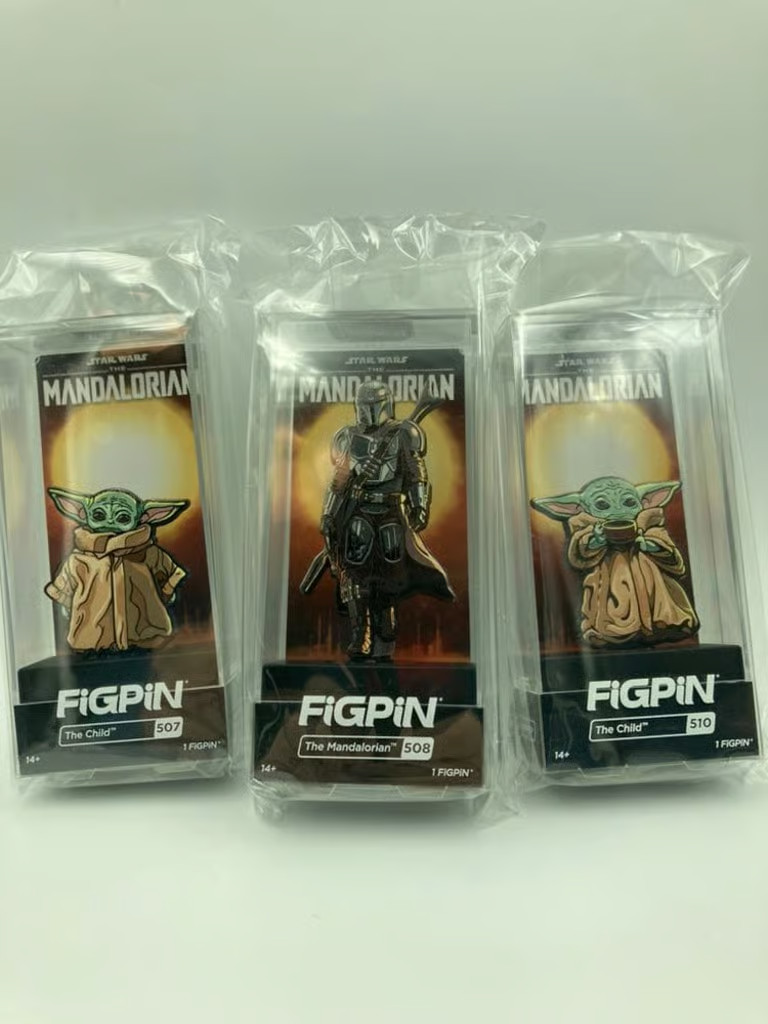 FiGPiN Star Wars The Mandalorian Set -3 total The Mandalorian & The Child Grogu FiGPiN Star Wars The Mandalorian Set -3 total The Mandalorian & The Child Grogu